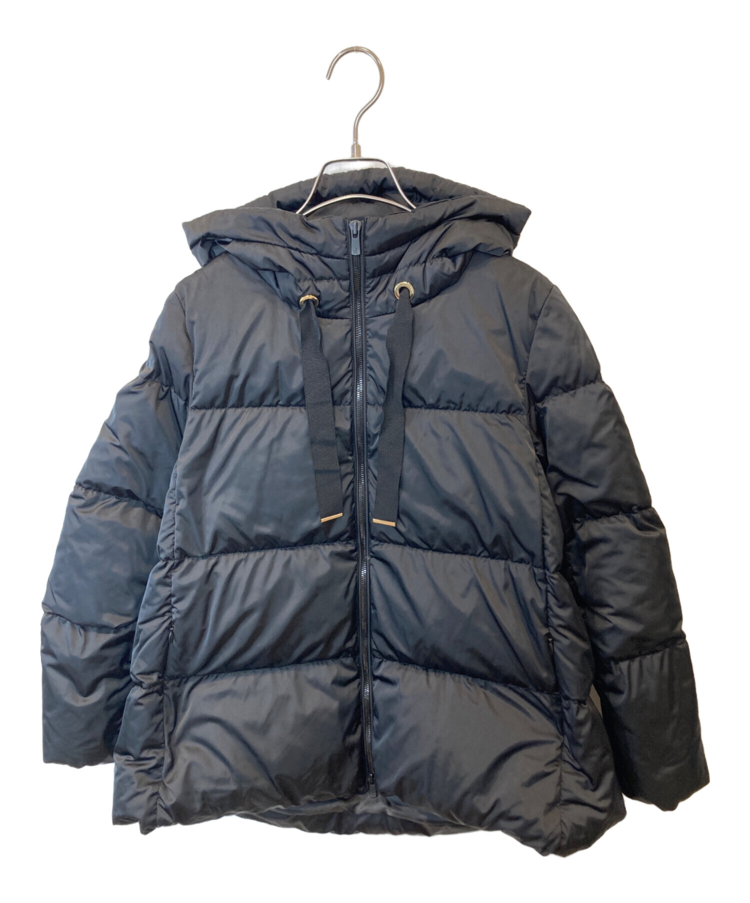 【ANAYI】アナイ　マットサテンＡラインダウンコート　ダウンジャケット ANAYI（アナイ）の「マットサテンAラインダウンコート（ダウン