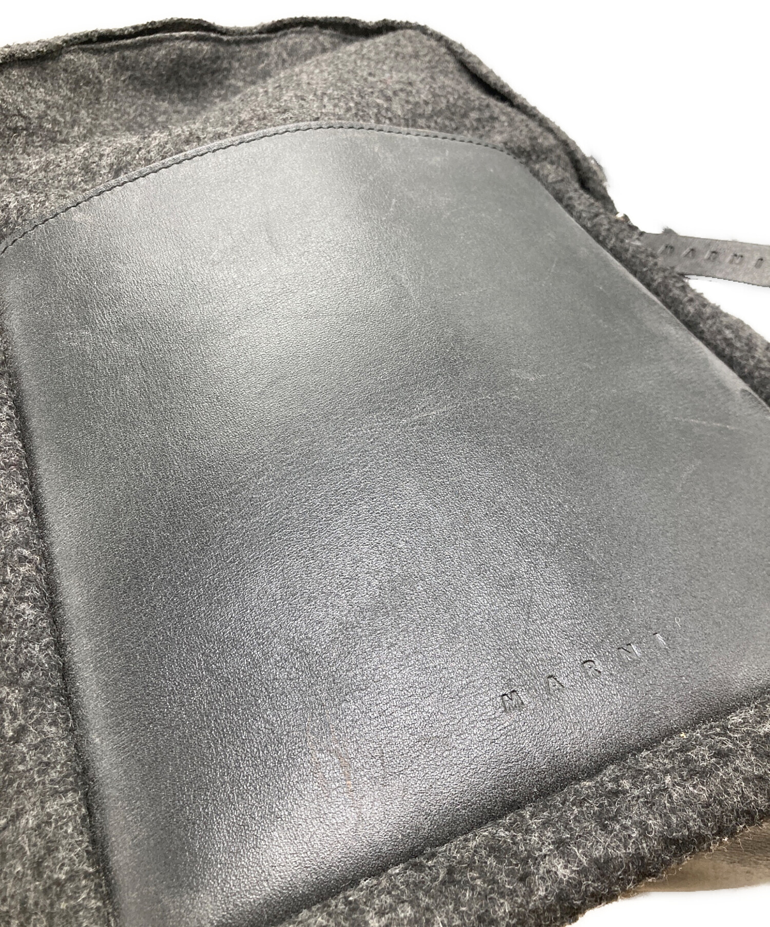 中古・古着通販】MARNI (マルニ) レザーウールリュック ブラック 