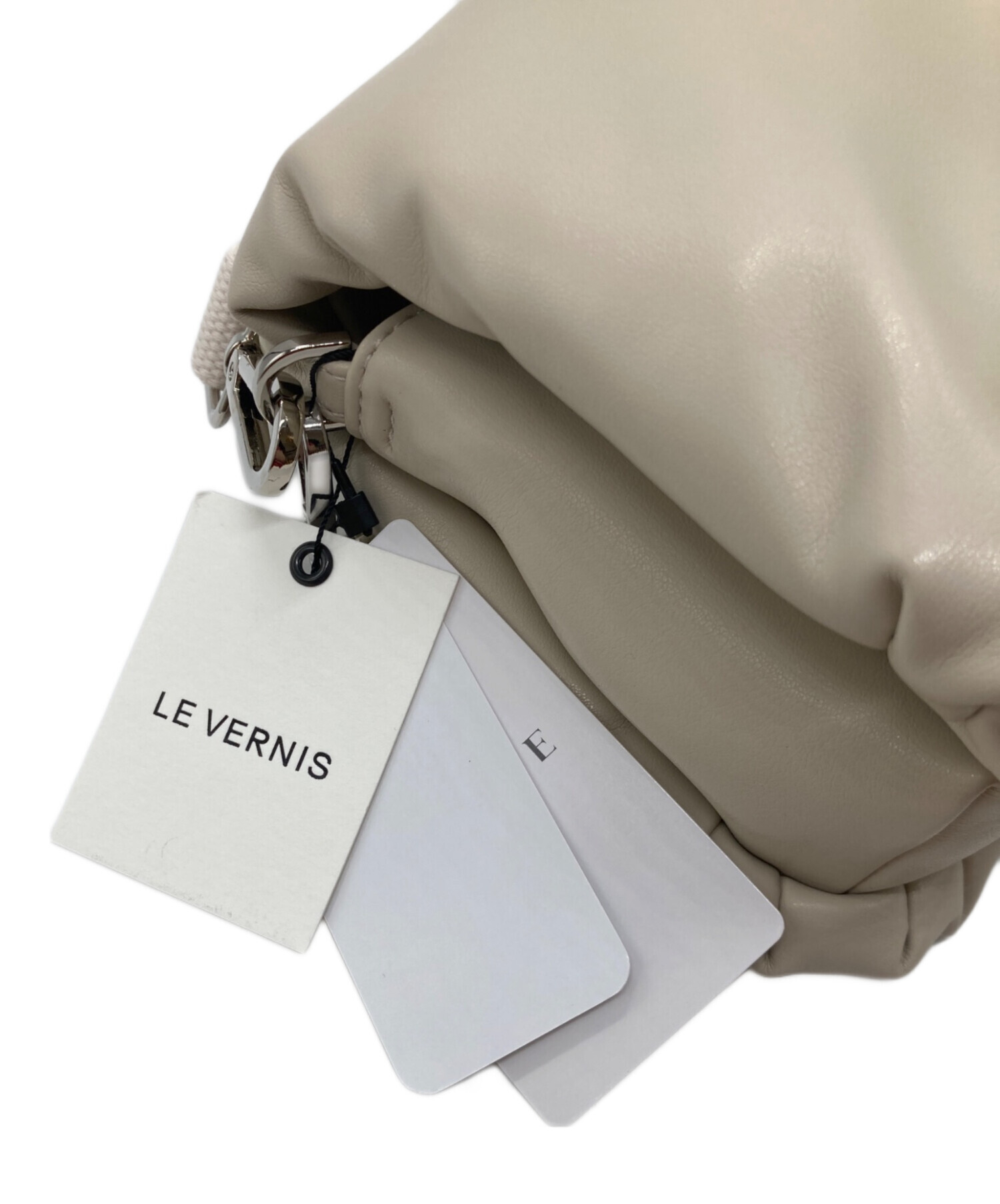 中古・古着通販】Le vernis (ル ベルニ) PUFFER SQUARE BAG 