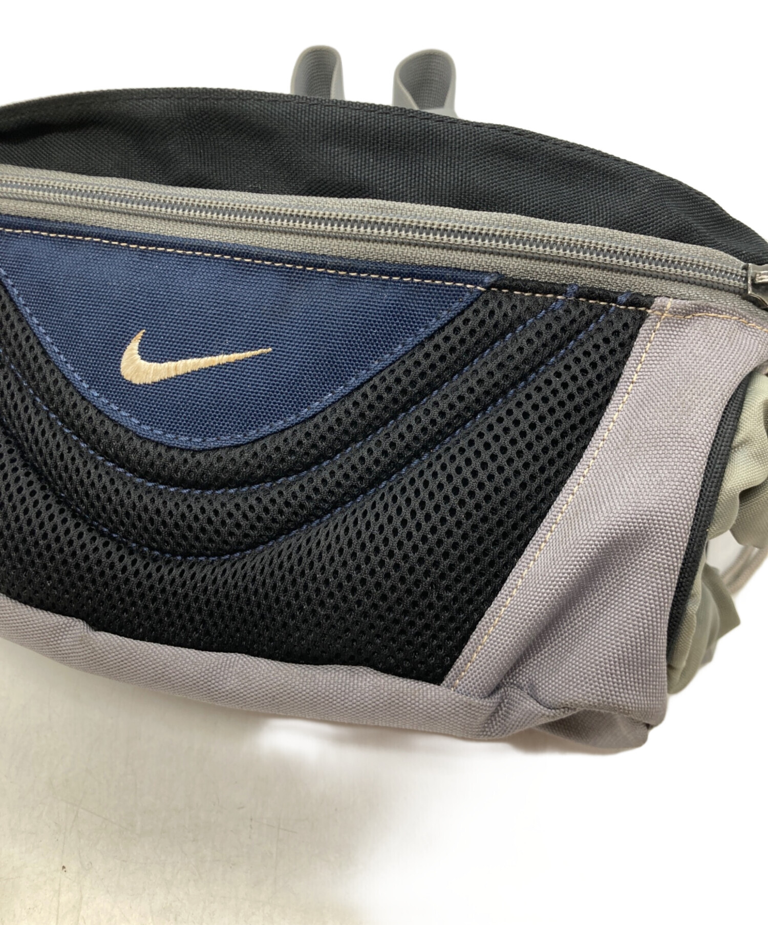中古・古着通販】NIKE (ナイキ) ウエストバッグ グレー｜ブランド