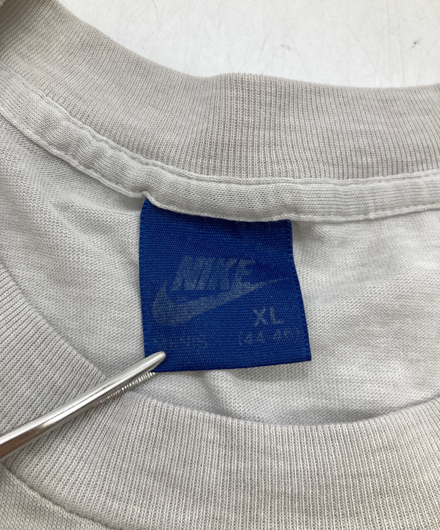 中古・古着通販】NIKE (ナイキ) モーションロゴ Tシャツ グレー サイズ 