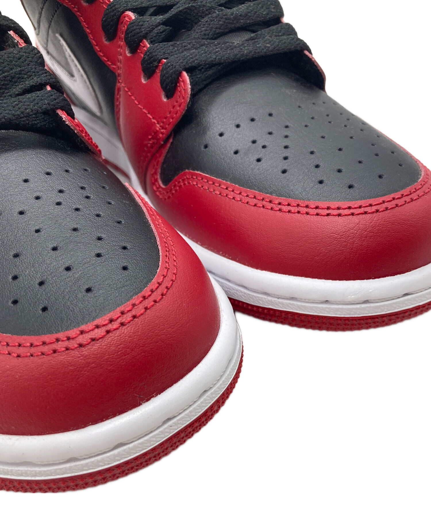 Nike Air Jordan ミッドカット シューズ23cm最終値下げ 中古品 中古・古着通販】NIKE (ナイキ) Air Jordan 1 Mid エアジョーダン