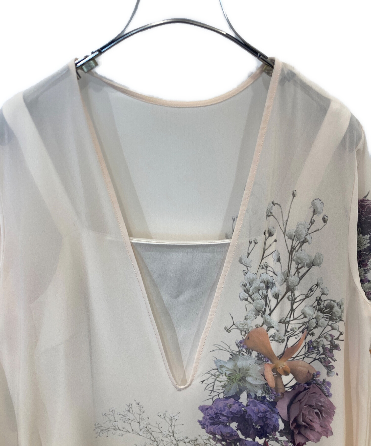 中古・古着通販】Ameri (アメリ) UND 2WAY DARIA V NECK（2WAYダリアV
