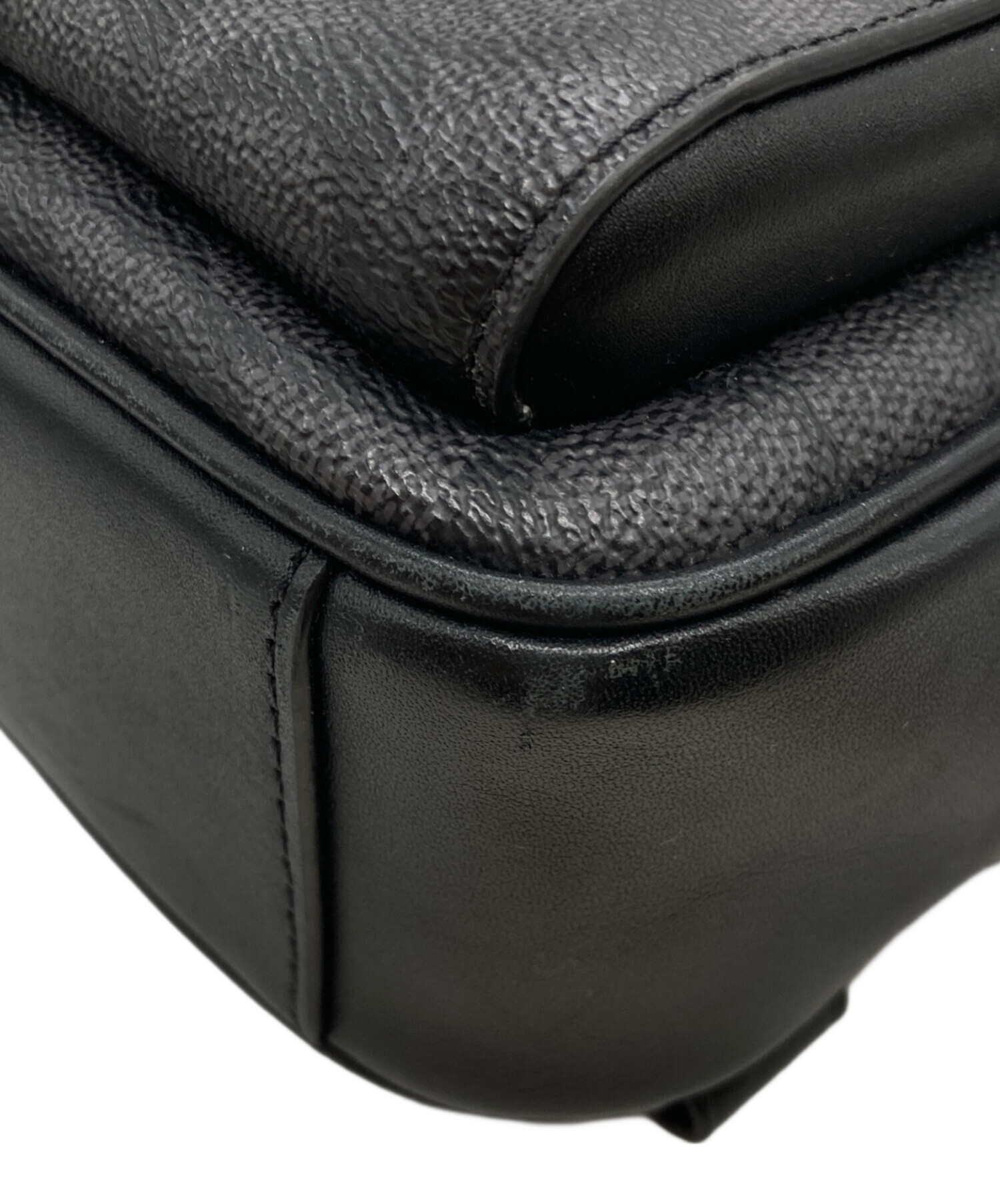 【新品/即発送】コーチ正規品　アメリカアウトレット　ブラック×シルバーファスナー 中古・古着通販】COACH (コーチ) ワンショルダーバッグ CV918 ブラック