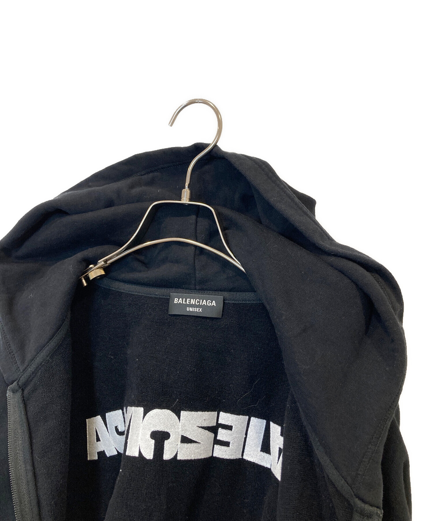 【売切れ】バレンシアガ ブラックトップス ¥84,240 バレンシアガ 694166 レザー 財布 ブラック ABランクの買取実績価格