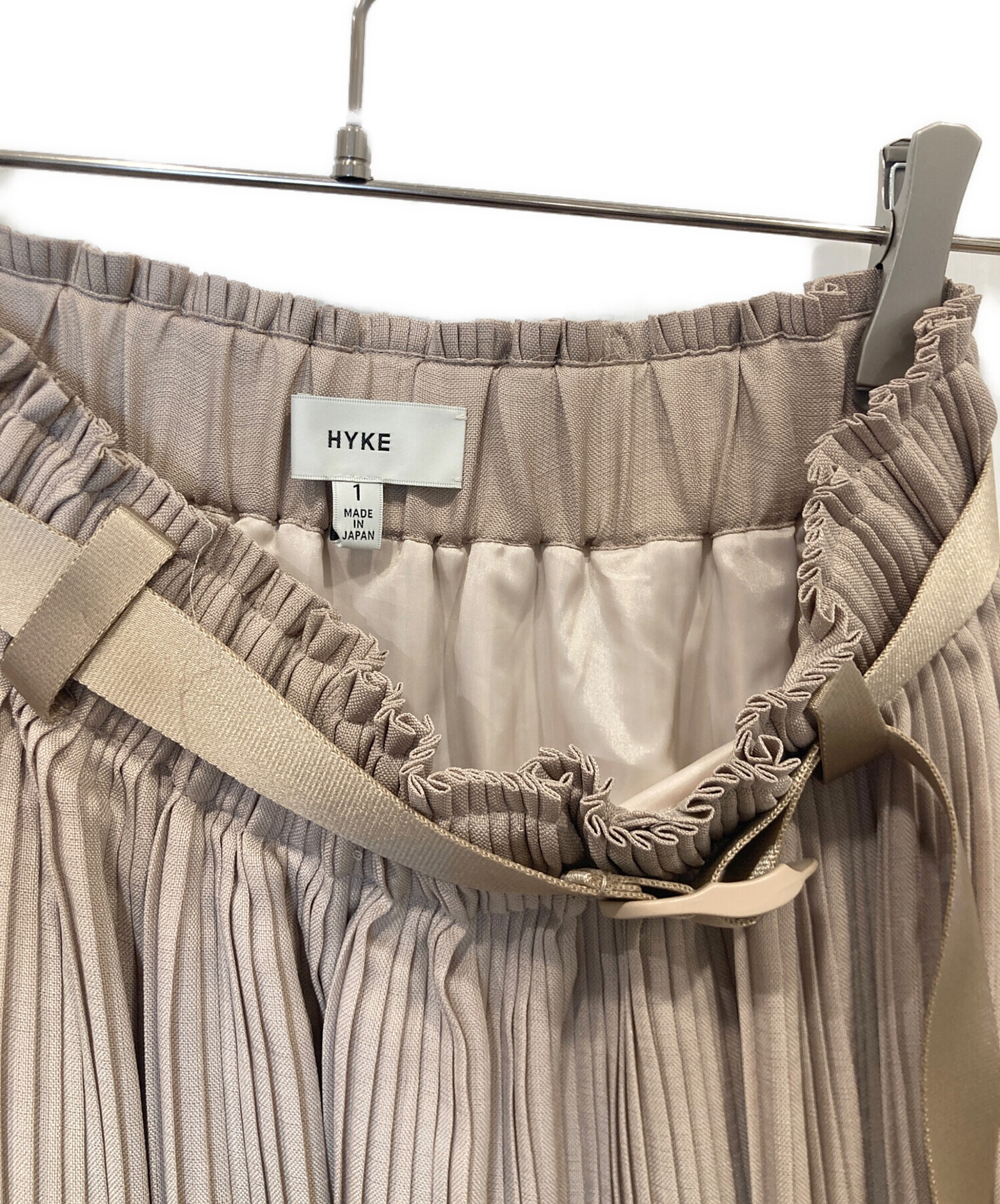 中古・古着通販】HYKE (ハイク) SHARK SKIN PLEATED SKIRT シャーク
