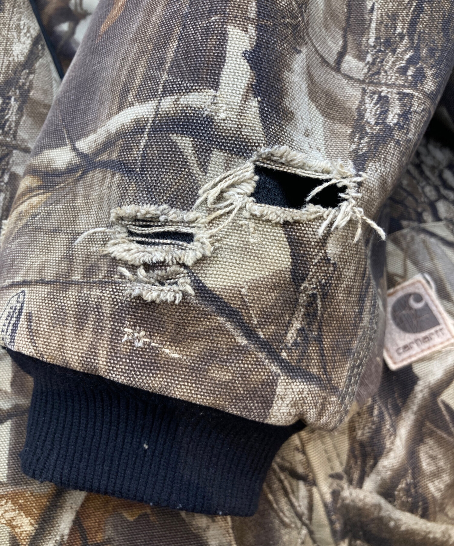 Carhartt カモフラージュ ジャケット Sサイズ/J144 CMO 中古・古着通販】CarHartt (カーハート) リアルツリーアクティブ