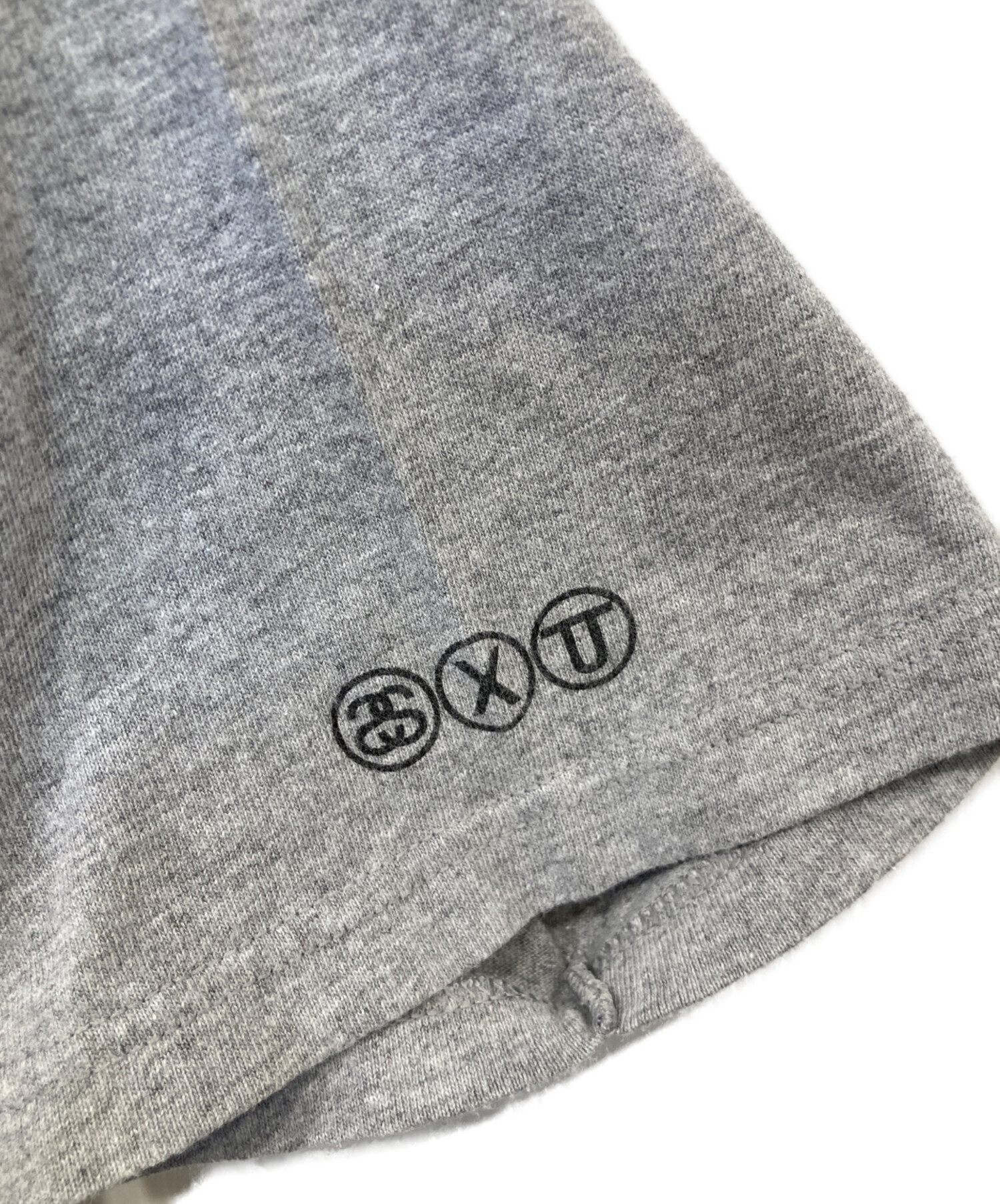 stüssy ロゴプリント Tシャツ グレー　XSサイズ 中古・古着通販】stussy (ステューシー) プリントTシャツ グレー