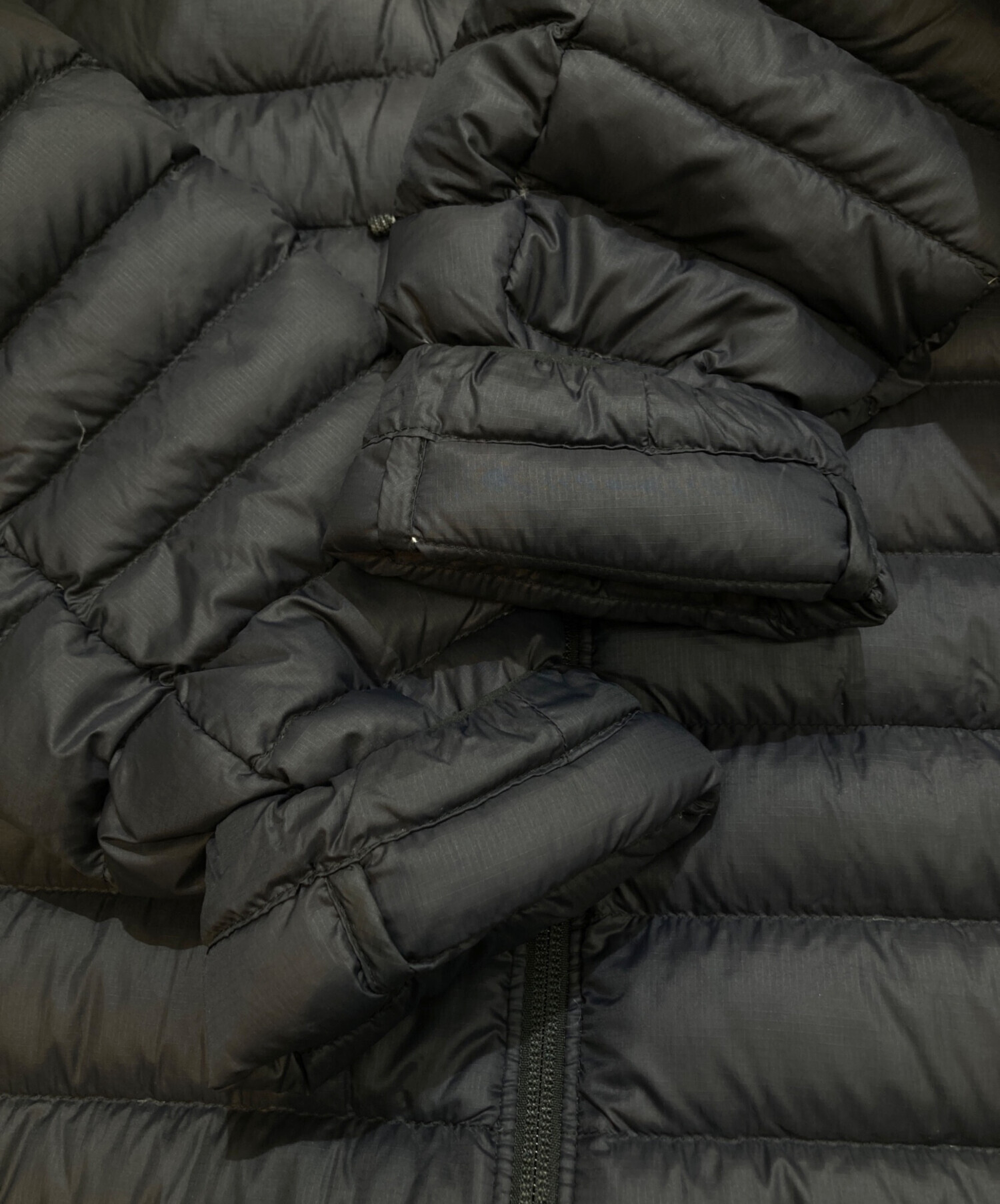 パタゴニア ダウンセーター　ブラック　Mサイズ　FA25 中古・古着通販】Patagonia (パタゴニア) Down Sweater ダウン