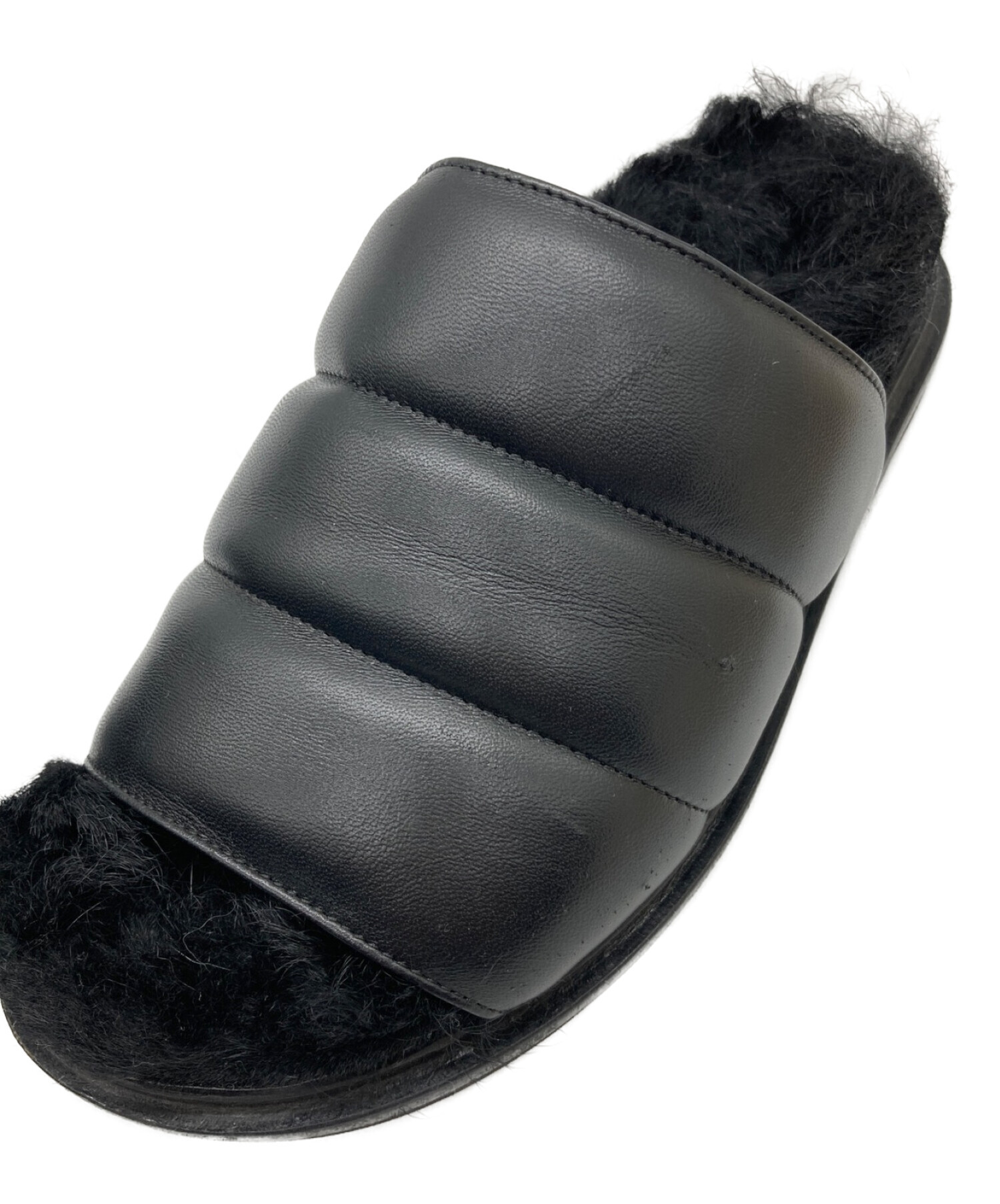 マルニ　MARNI ファー　サンダル　36 中古・古着通販】MARNI (マルニ) ファーサンダル ブラック サイズ:不明