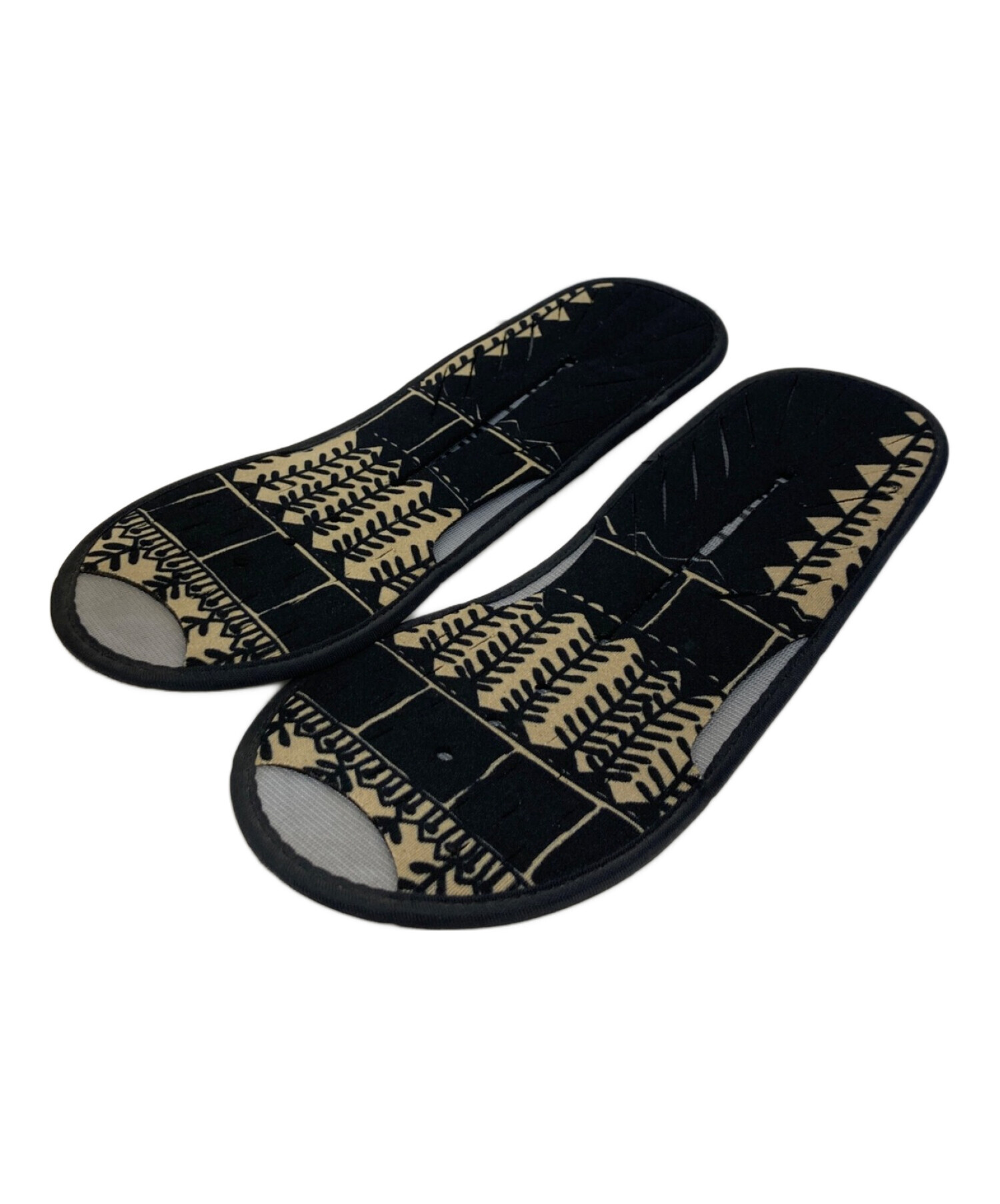 ISSEY MIYAKE MEN ブラックサンダル 中古・古着通販】ISSEY MIYAKE MEN (イッセイミヤケメン) Black