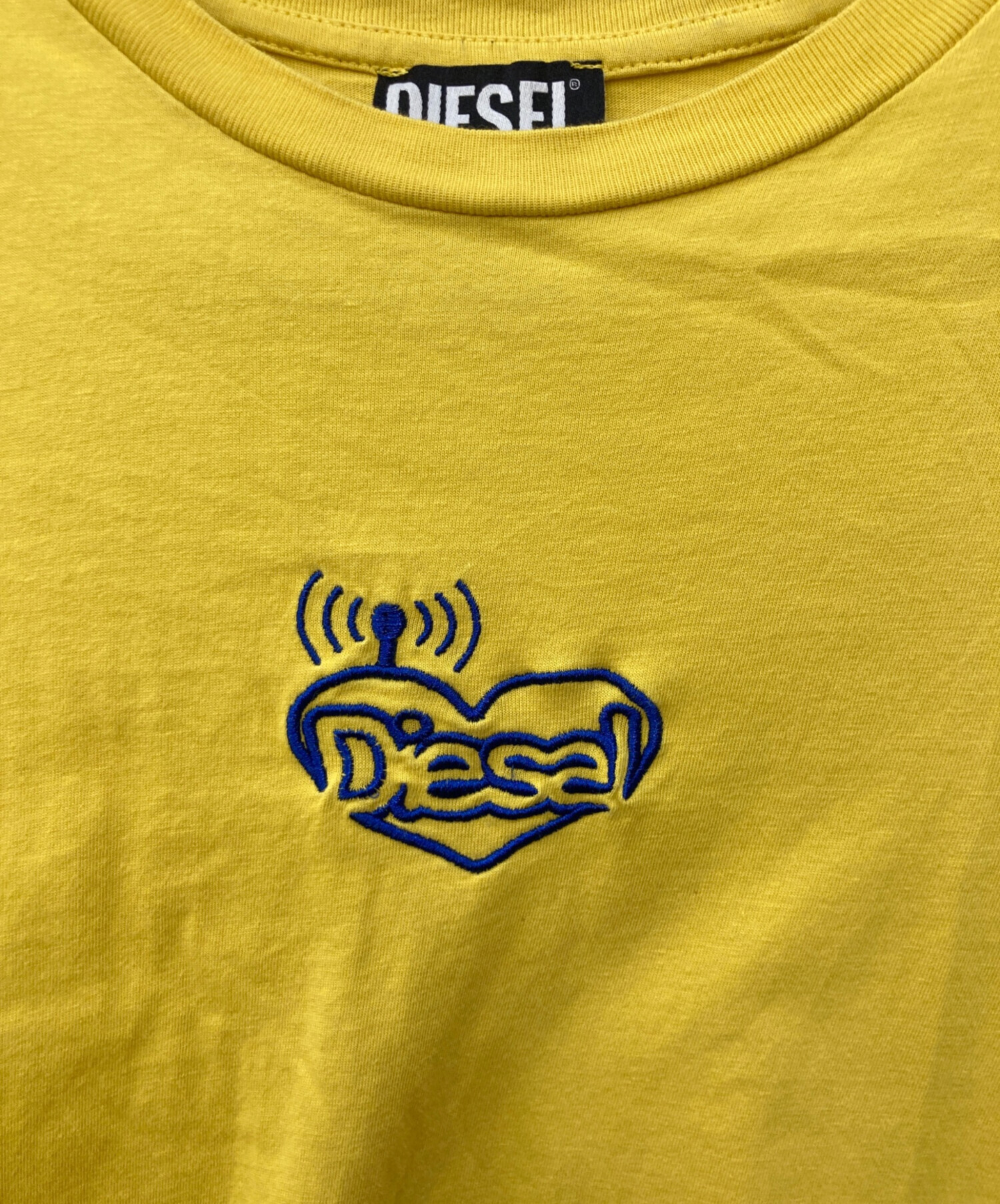 中古・古着通販】DIESEL (ディーゼル) 刺繍Tシャツ イエロー サイズ:S 