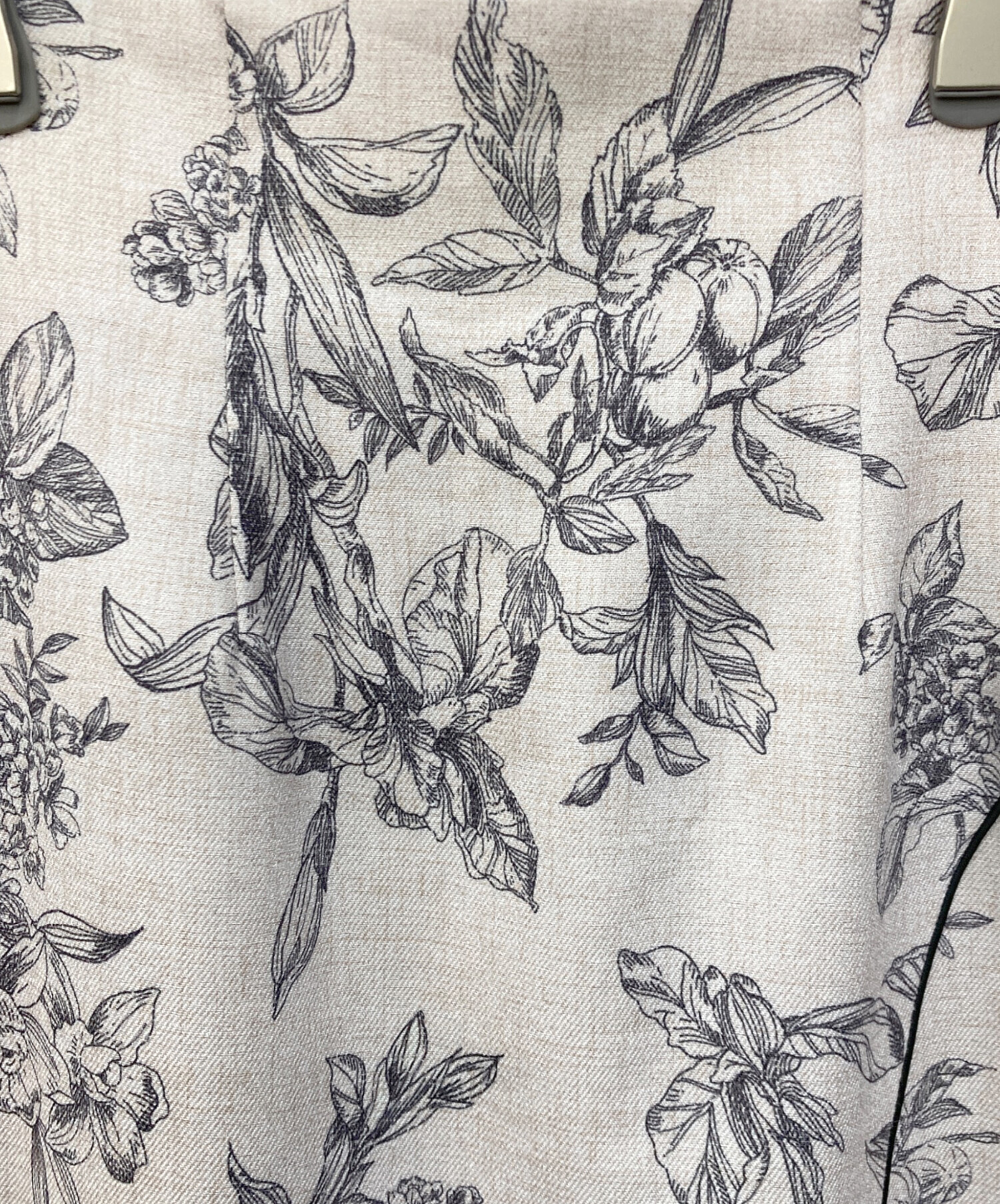 アプワイザーリッシェ　新品　ジャガードフラワープリントスカート アプワイザーリッシェ ジャガードフラワープリントスカート - メルカリ