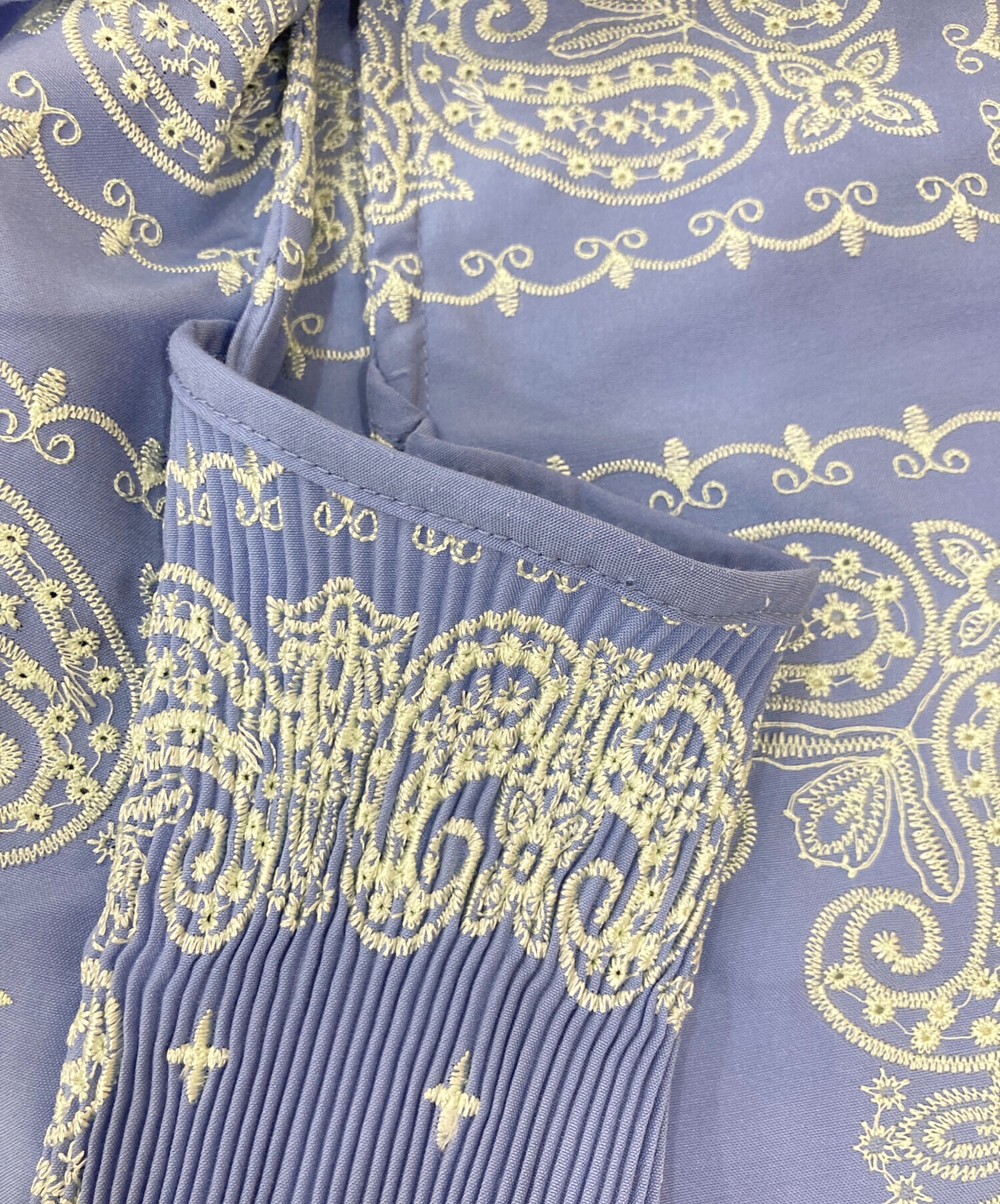 中古・古着通販】Lily Brown (リリーブラウン) バンダナ刺繍トップス 