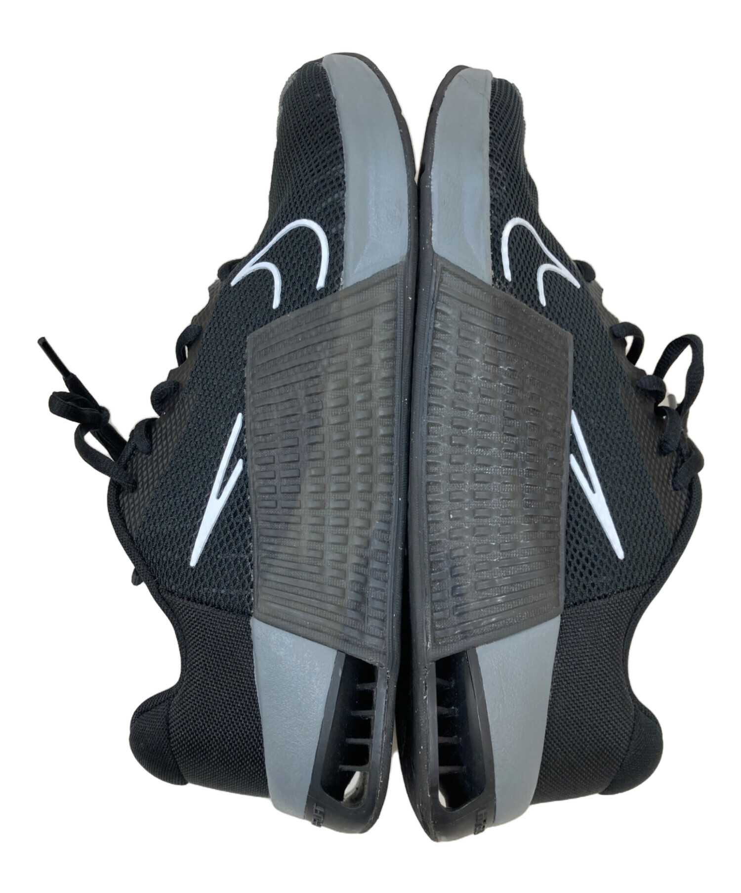 中古・古着通販】NIKE (ナイキ) メトコン 9 ブラック サイズ:27.5