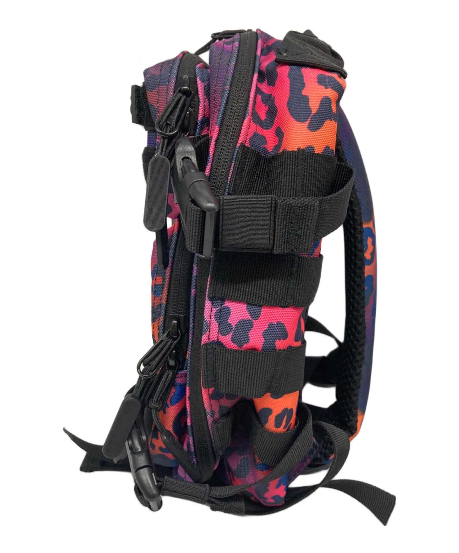 未使用級 WOLFpak ウルフパック25L バックパック 多機能リュック 25L