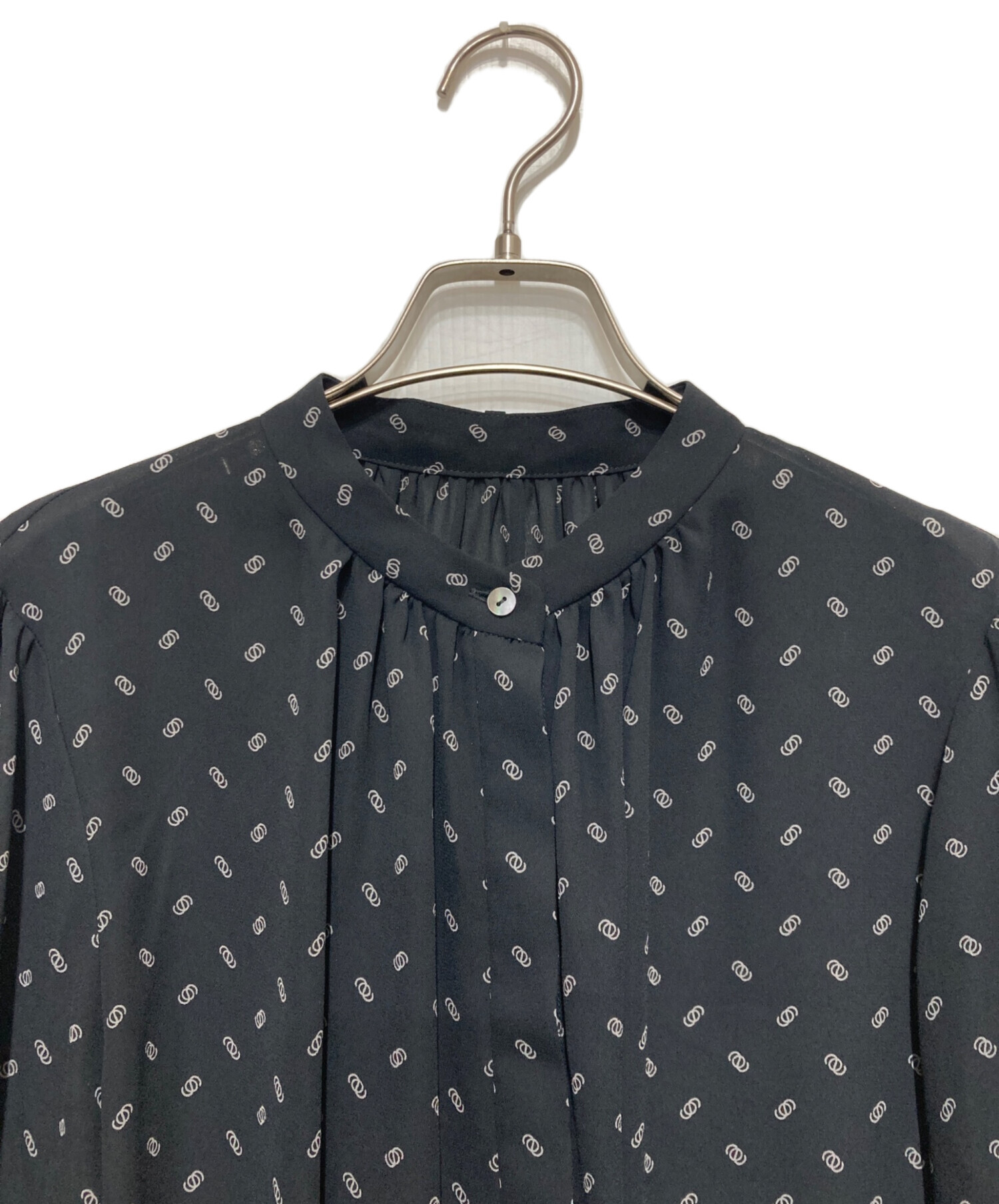 中古・古着通販】SOEJU (ソージュ) ビット柄スカーフ付きブラウス