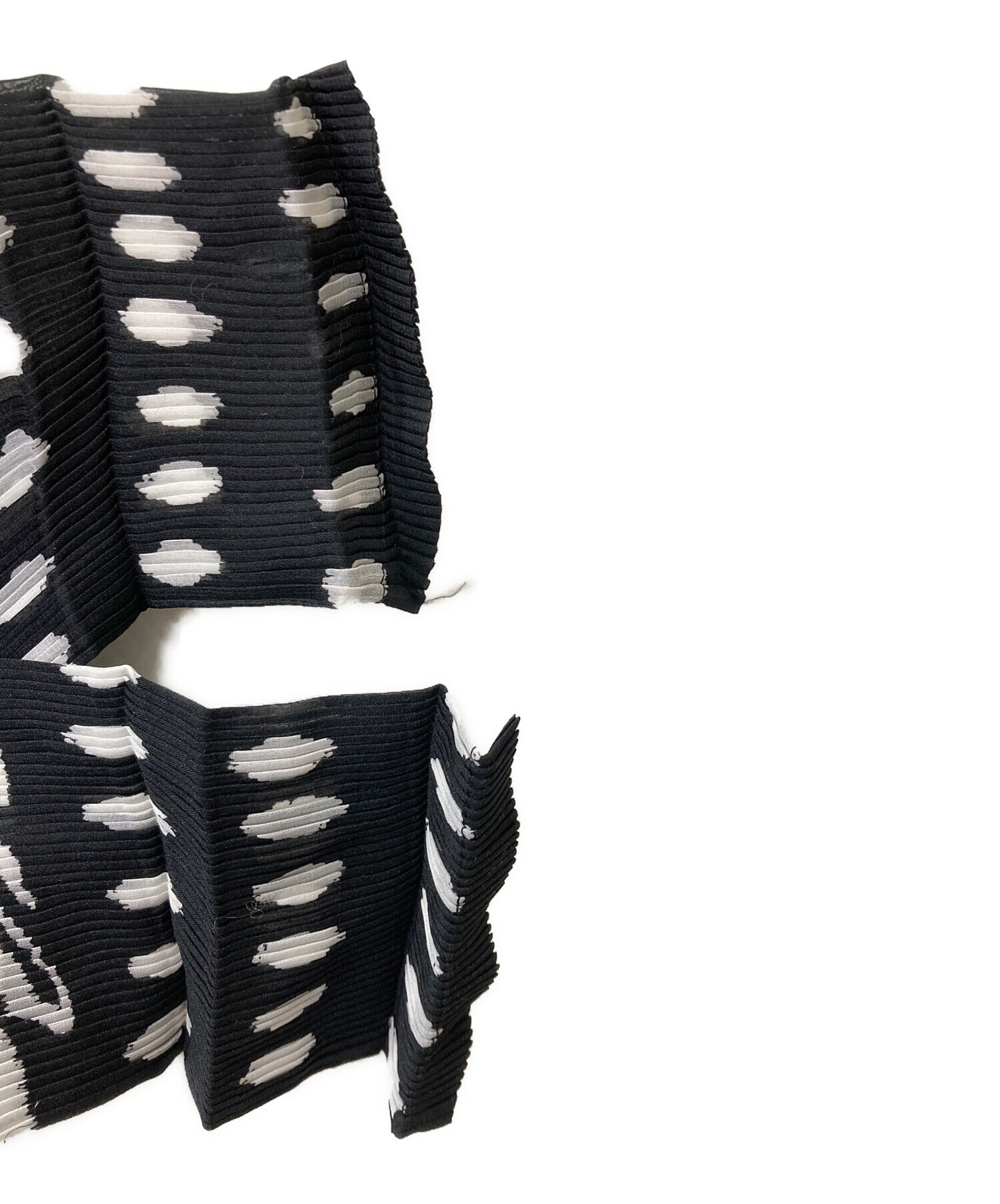 中古・古着通販】ISSEY MIYAKE (イッセイミヤケ) カーディガン