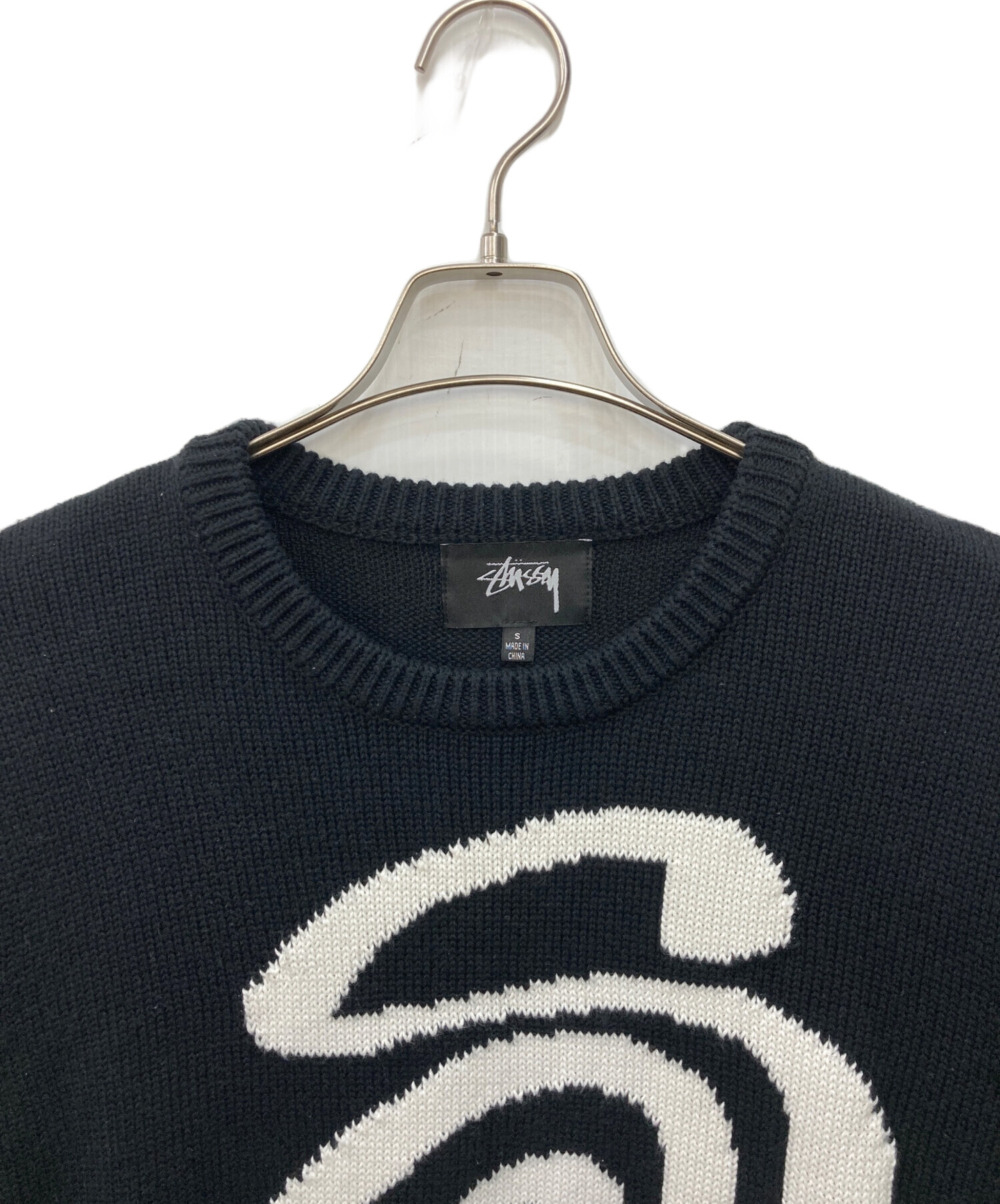 中古・古着通販】stussy (ステューシー) Curly S Sweater ブラック