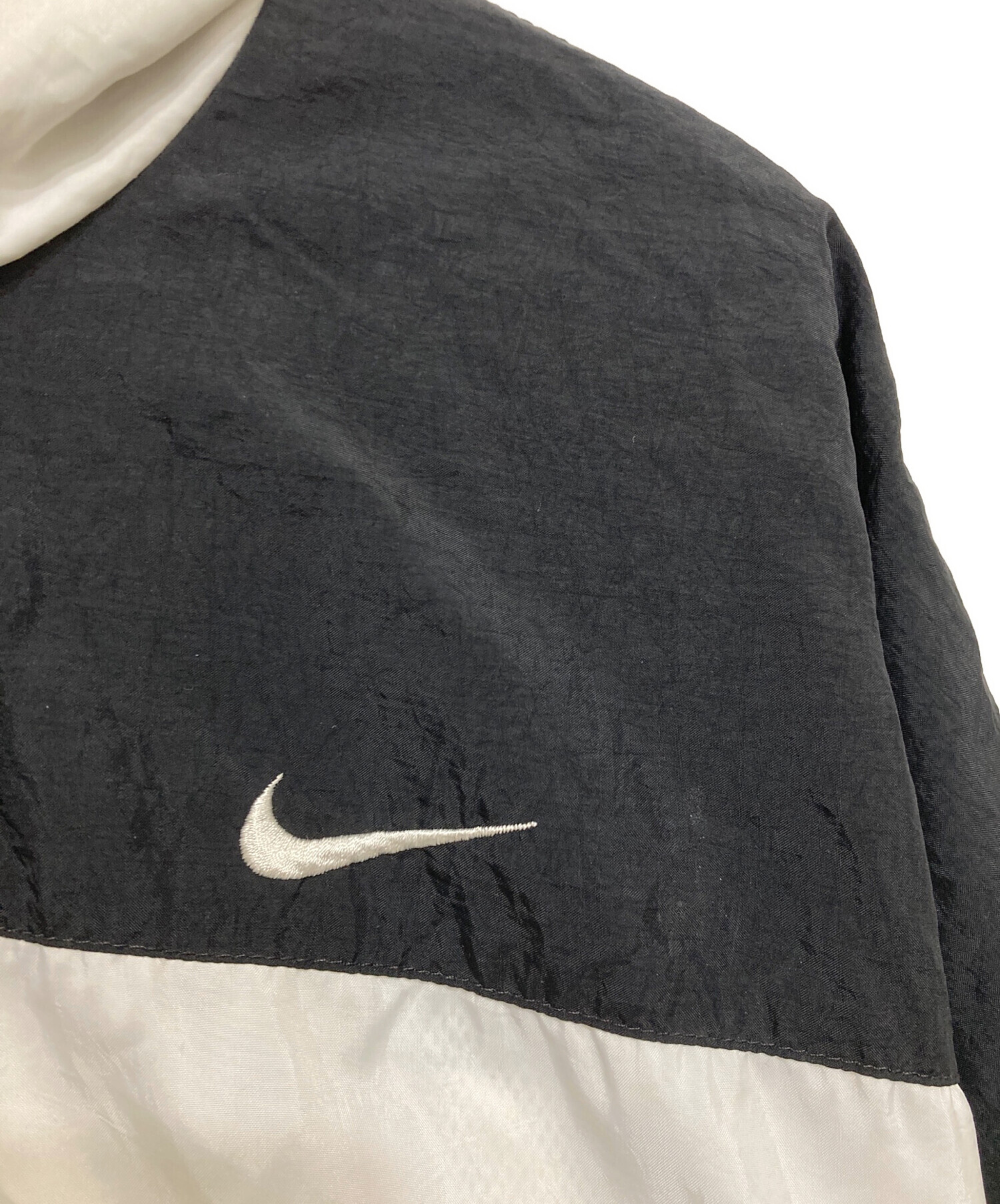 中古・古着通販】NIKE (ナイキ) ナイロンジャケット ホワイト サイズ 