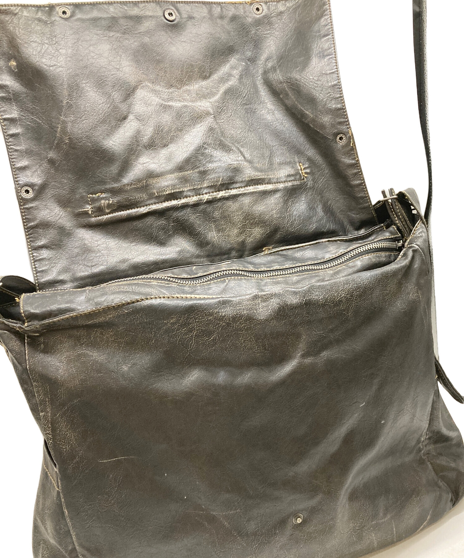 中古・古着通販】jaded (ジェイデッド) Ash Messenger Bag ブラック