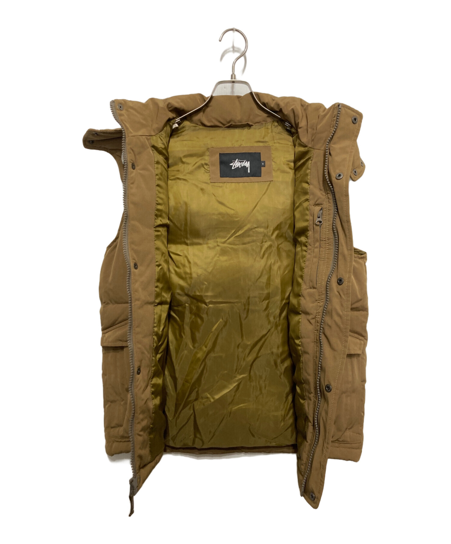 中古・古着通販】stussy (ステューシー) ダウンベスト ベージュ サイズ