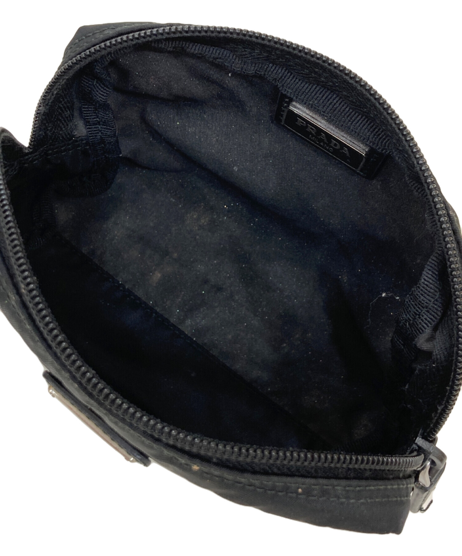 PRADA ブラック ナイロン ポーチ　未使用　美品 中古・古着通販】PRADA (プラダ) ナイロンポーチ ブラック サイズ:表記