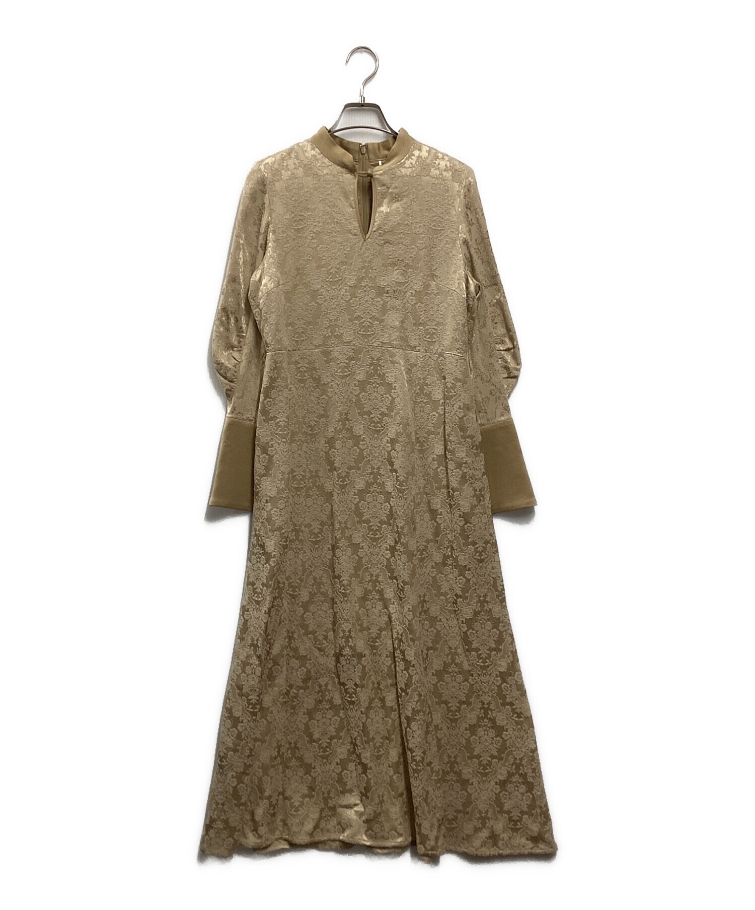 アローブ　arobe ワンピース 中古・古着通販】Arobe (アローブ) 総柄ワンピース ベージュ サイズ:2