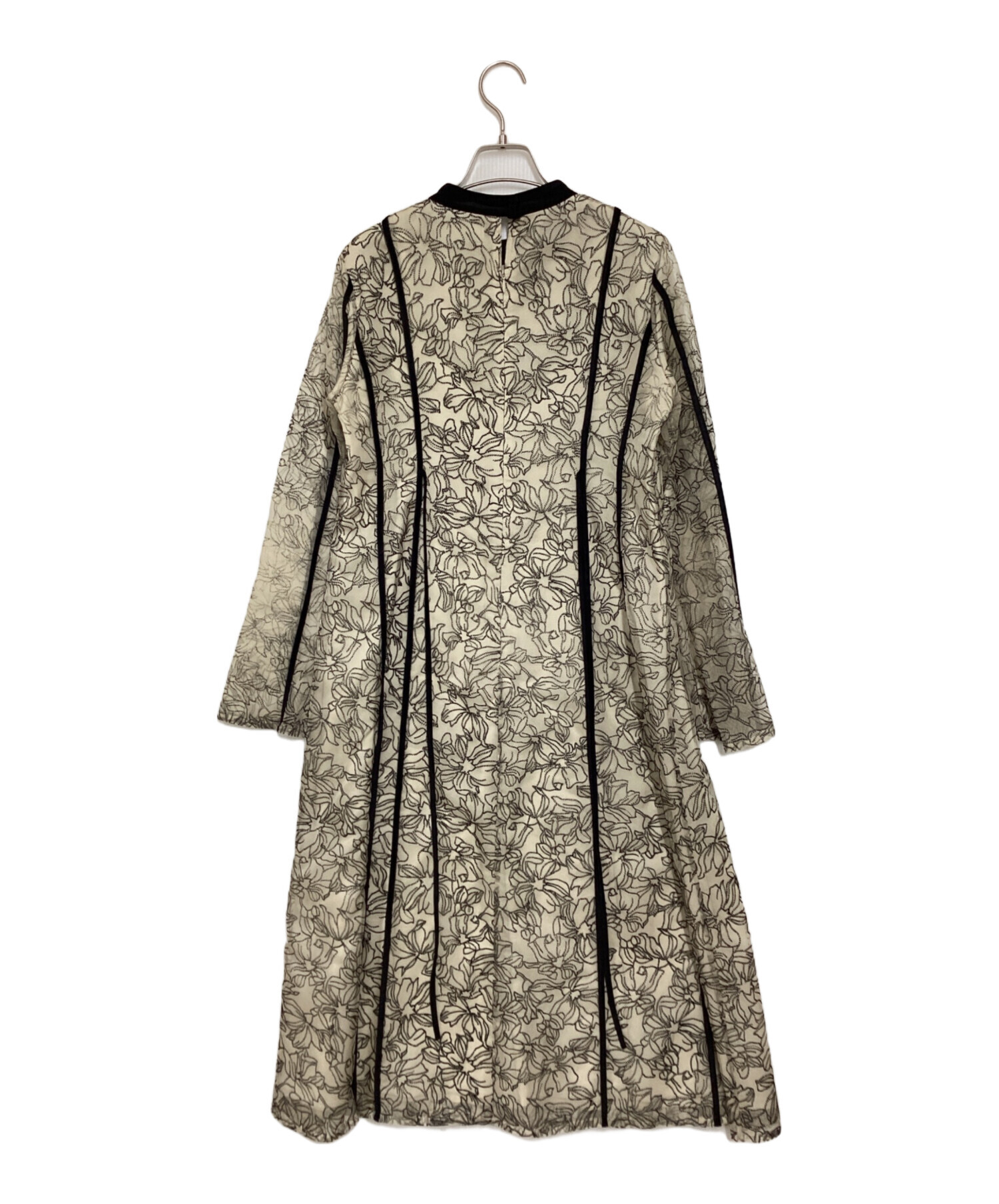 新品タグ付き CELFORD セルフォード フロッキーレースワンピース レースワンピース（ワンピース）｜CELFORD（セルフォード）の