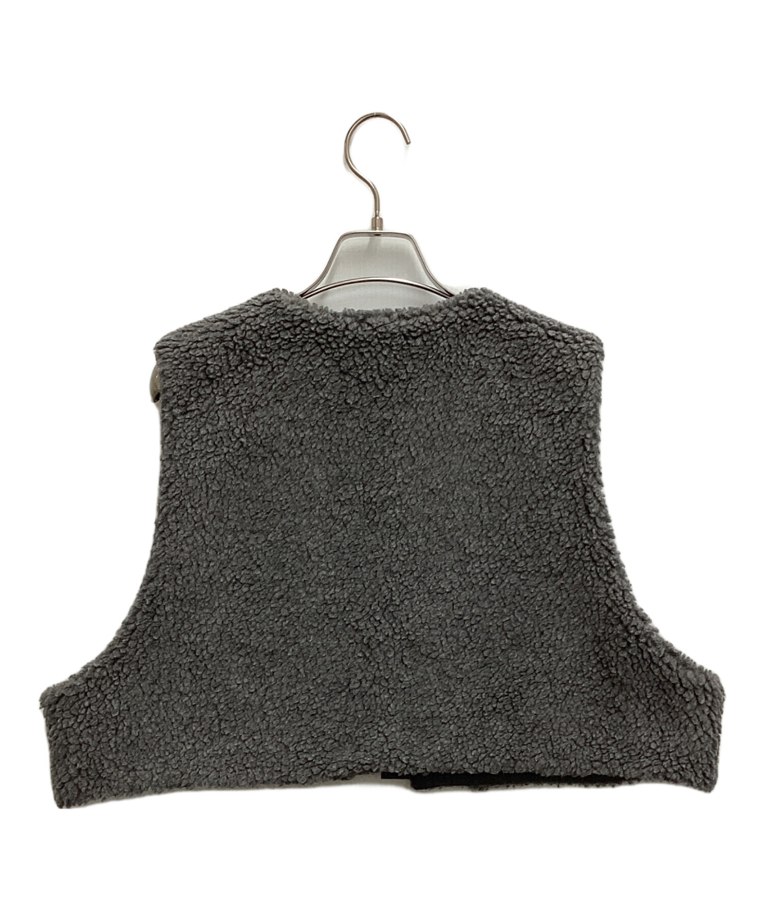 SACRA プードルファーショートベスト SACRA(サクラ)｜プードルファーショートベスト/カーキ の通販