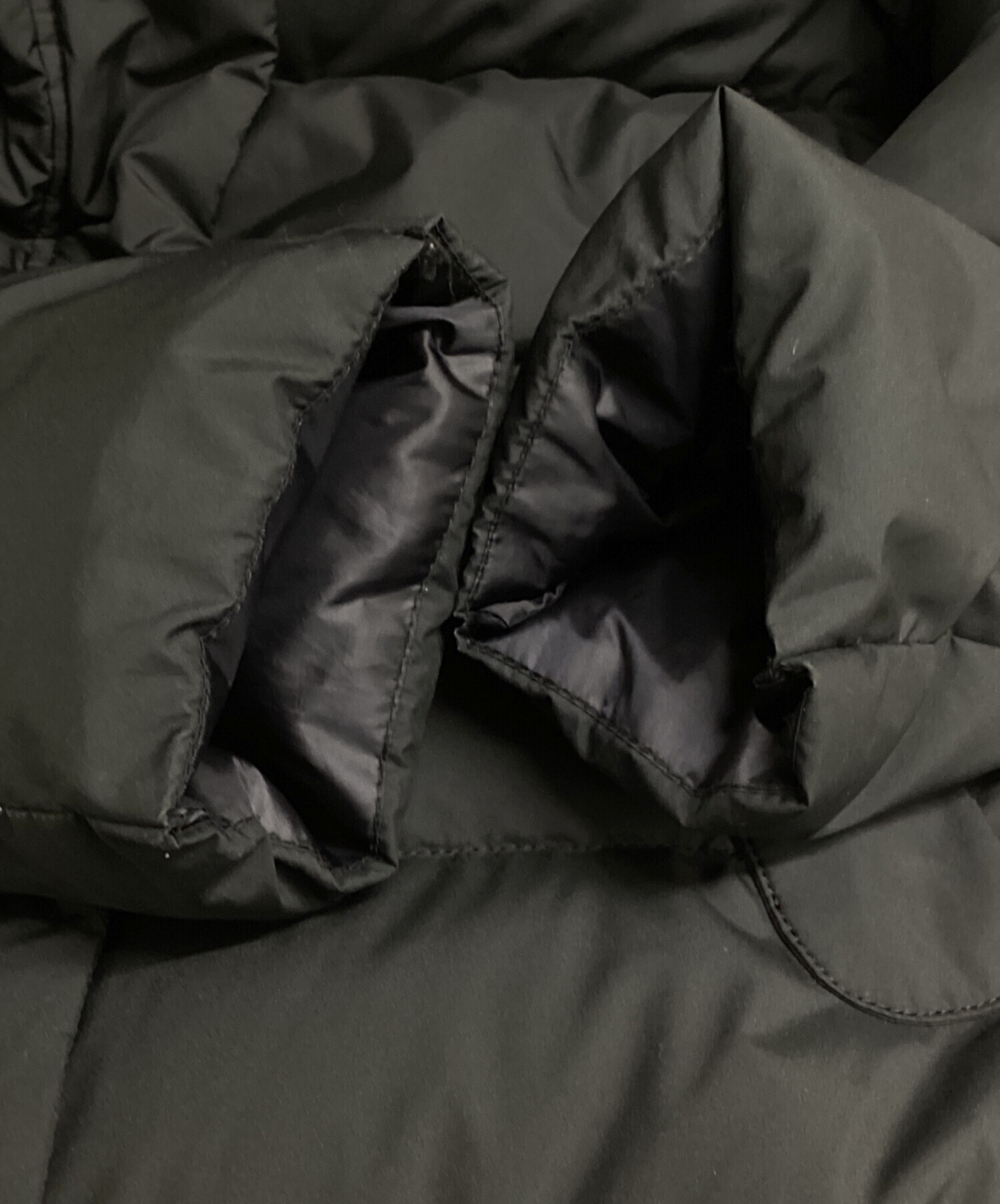 美品✨ ケープホーン TIERRA SRL ダウンコート ジャケット 42 黒 美品✨ ケープホーン TIERRA SRL ダウンコート ジャケット 42 黒