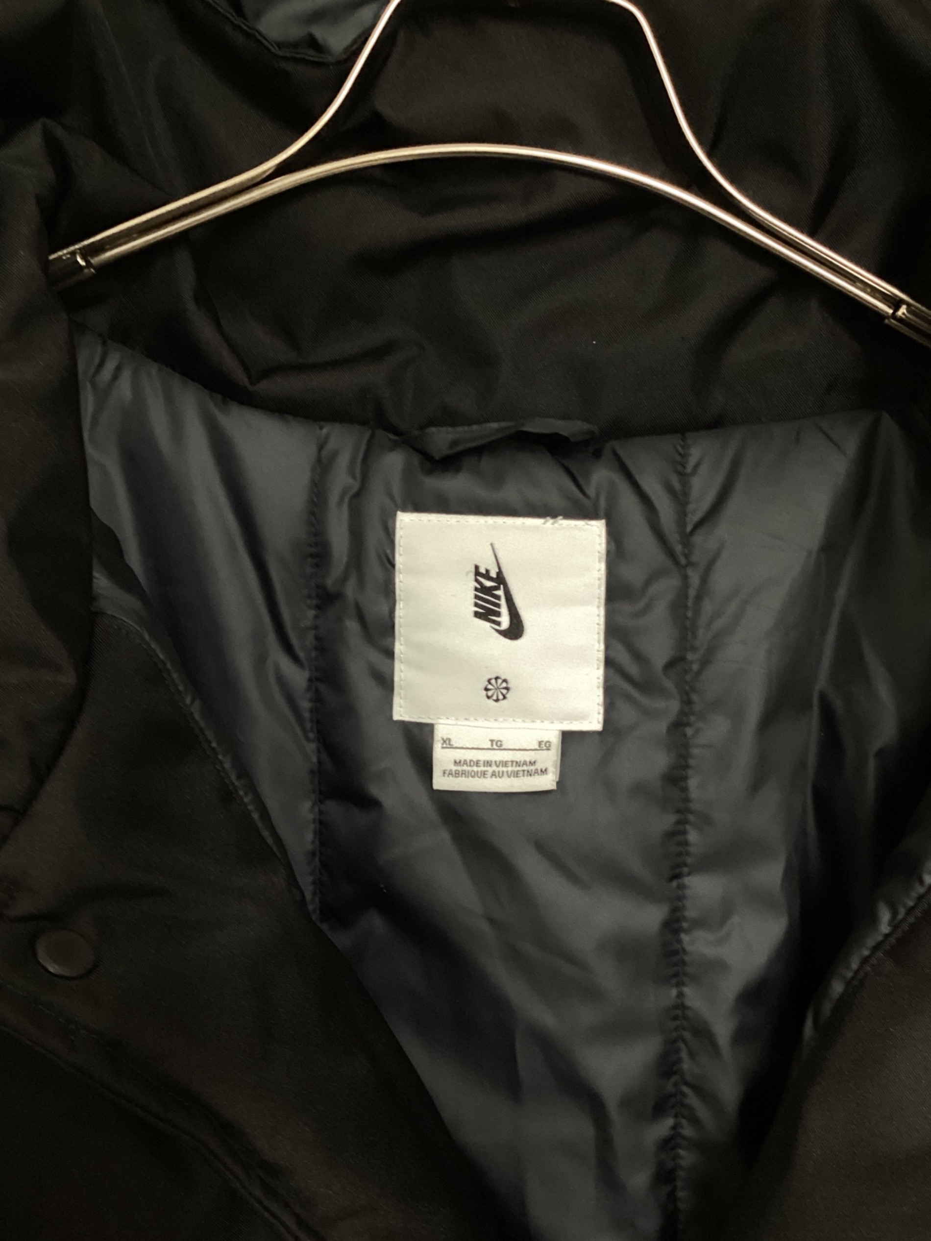中古・古着通販】NIKE (ナイキ) SOLO SWSH PUFFER ジャケット ブラック