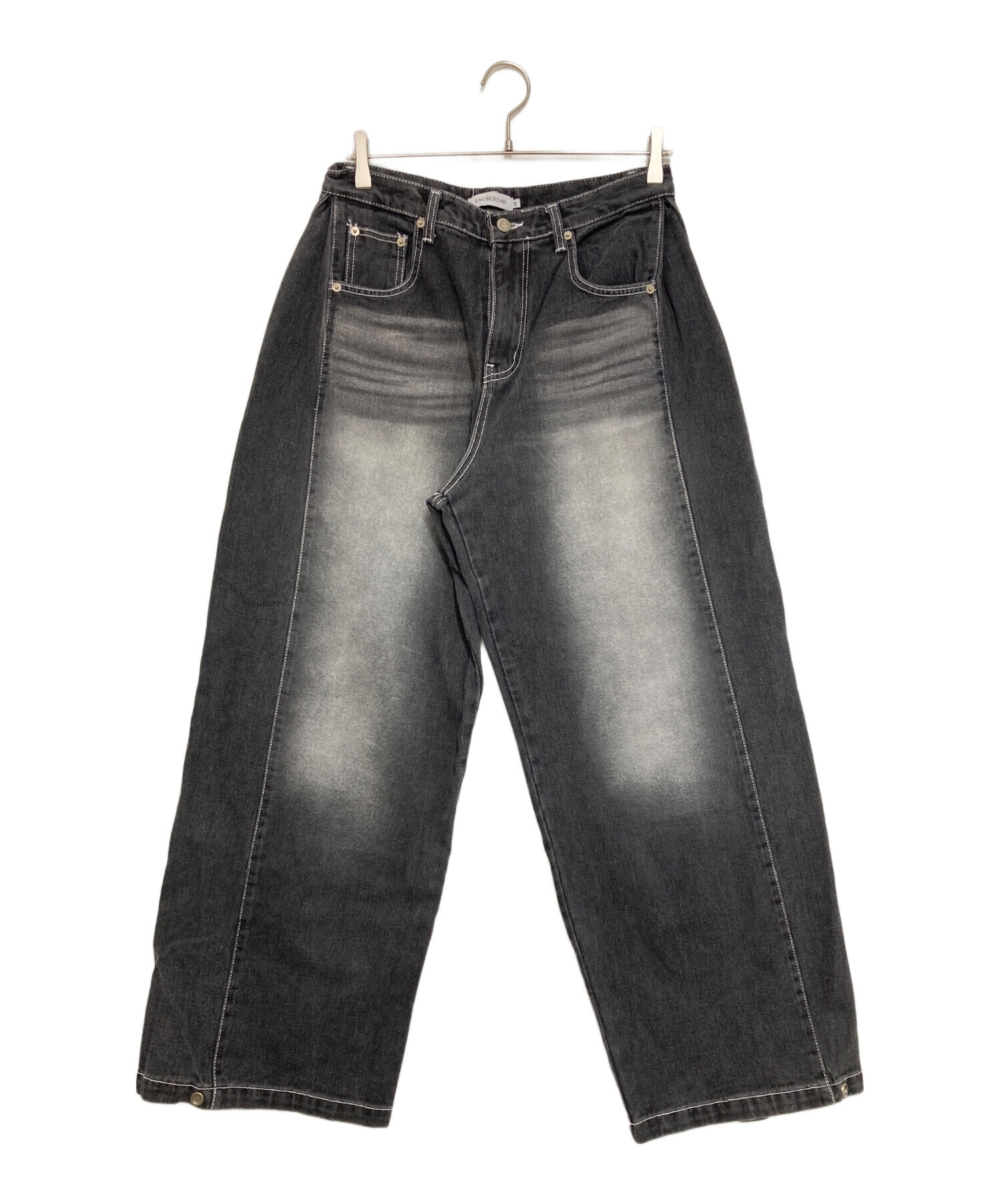 USED古着(ユーズドフルギ) ラメ加工 ワイドブラックデニムパンツ レディース 表記無 【中古】【ブランド古着バズストア】 中古・古着通販】UNUSED.LAB (アンユーズドラブ) ワイドデニムパンツ