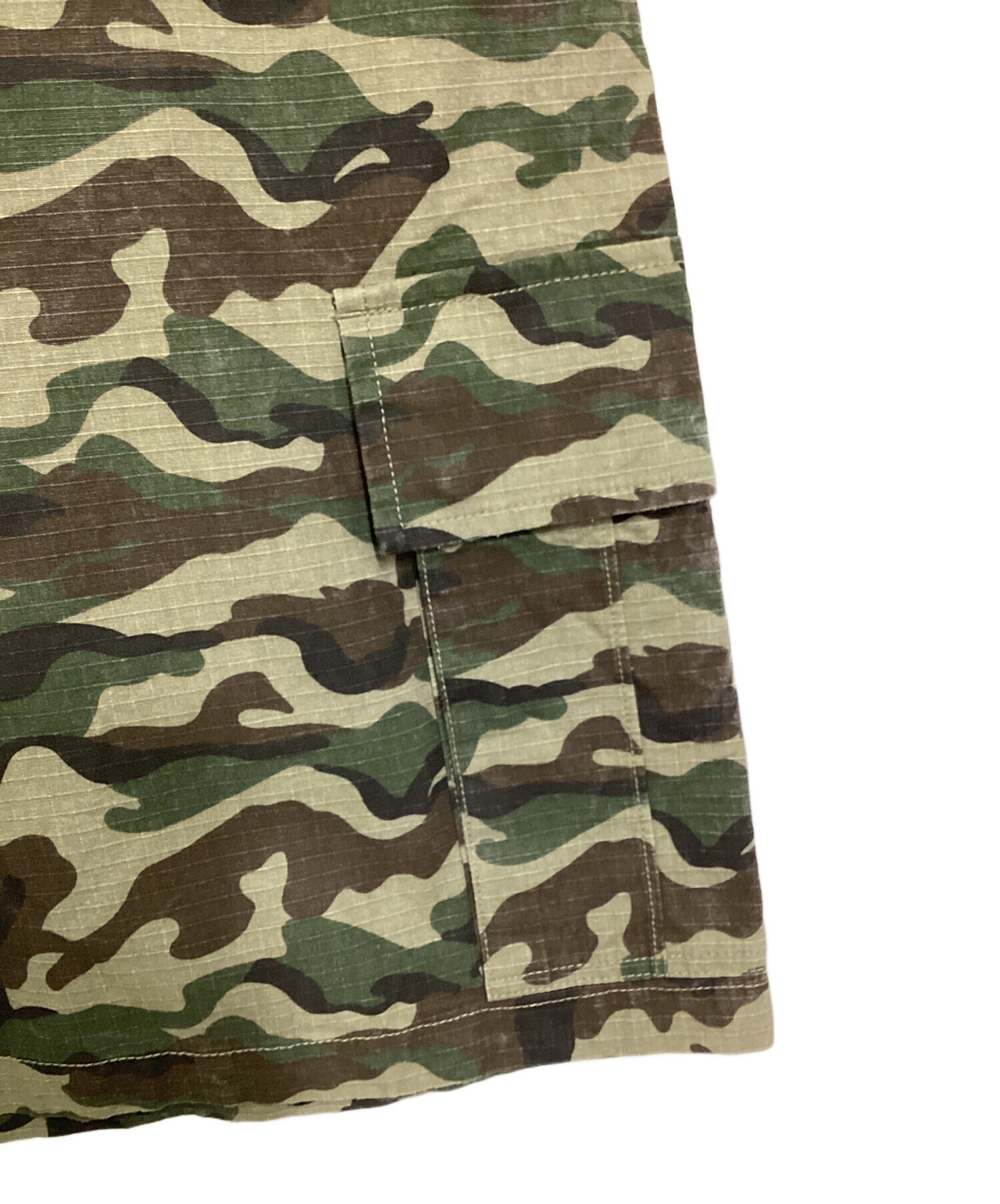 中古・古着通販】AFB (エーエフビー) カモ柄BAGGY CARGO SHORTS カーキ