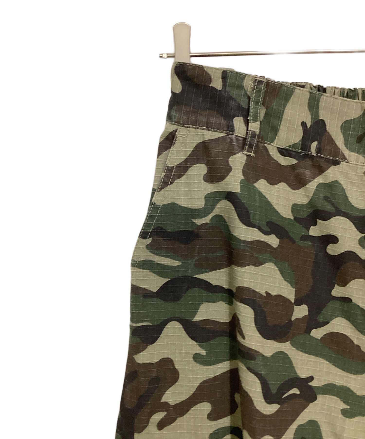 中古・古着通販】AFB (エーエフビー) カモ柄BAGGY CARGO SHORTS カーキ