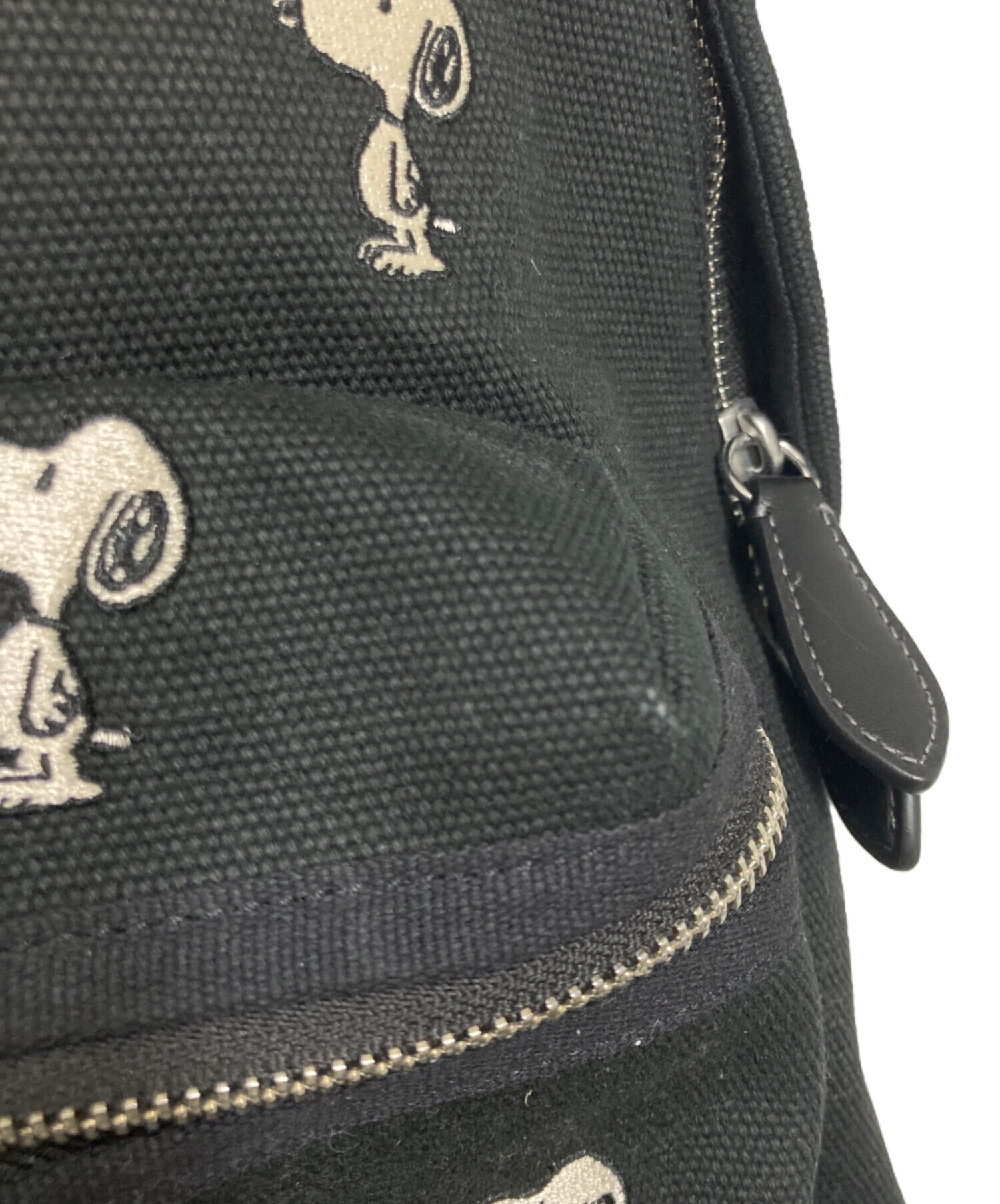 Coach スヌーピー柄 ブラックリュック　新品未使用 中古・古着通販】COACH (コーチ) PEANUTS (ピーナッツ) カーゴ バック