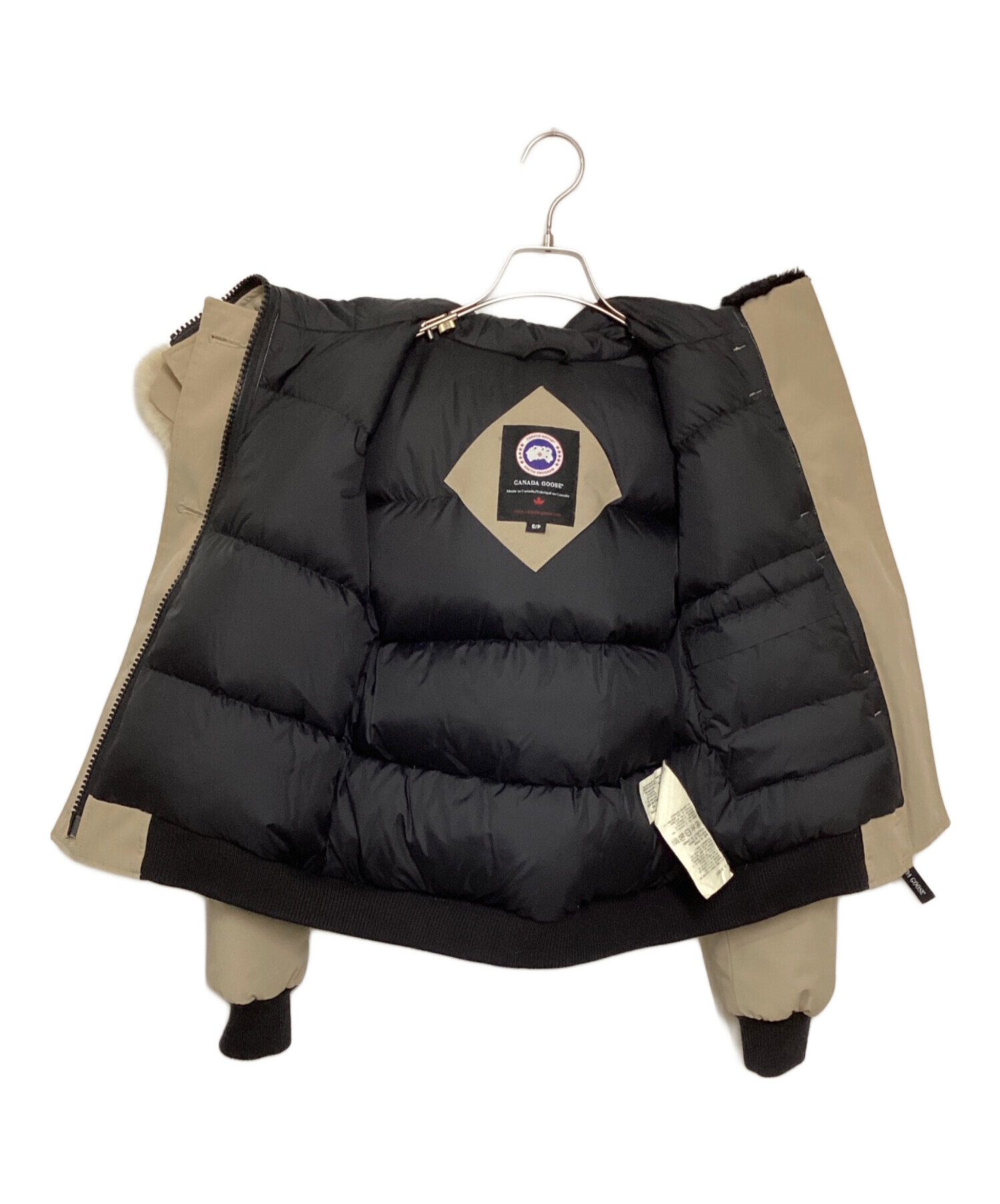 新品同様✨カナダグース LABRADOR BOMBER ベージュSショートダウン ラブラドール ボンバー(7967WJ)｜カナダグース (CANADA GOOSE) 日本