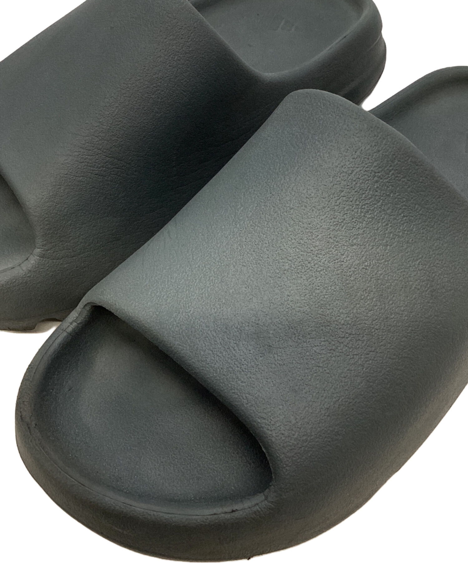 中古・古着通販】adidas (アディダス) YEEZY SLIDE ネイビー サイズ