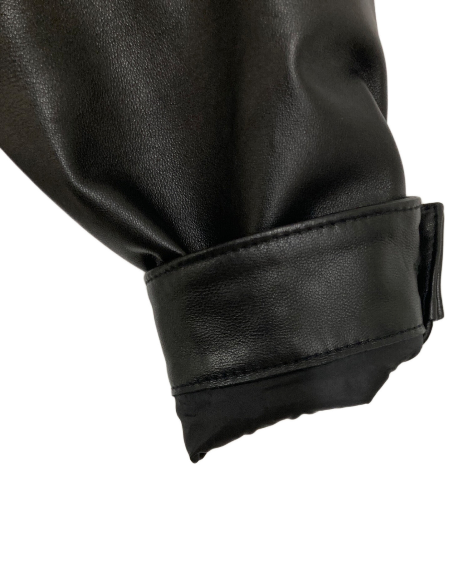 【値下げ交渉可】levisPREMIUM BLACK TYPEⅡ LEATHER リーバイス LEVI'S PREMIUM BLACK TYPEⅡ TRUCKER LEATHER JACKET