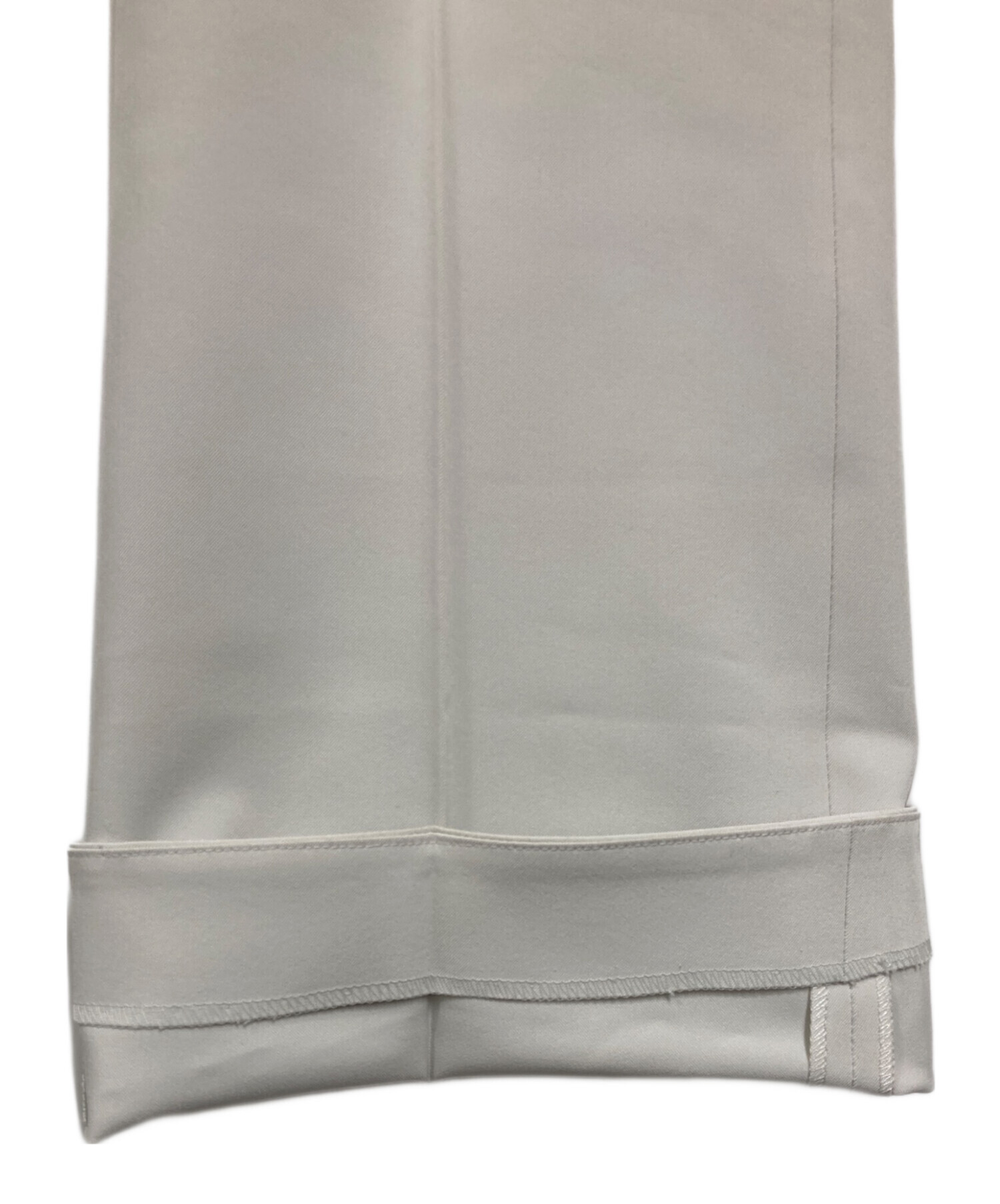 中古・古着通販】PRADA (プラダ) フレアスラックス ホワイト サイズ:38