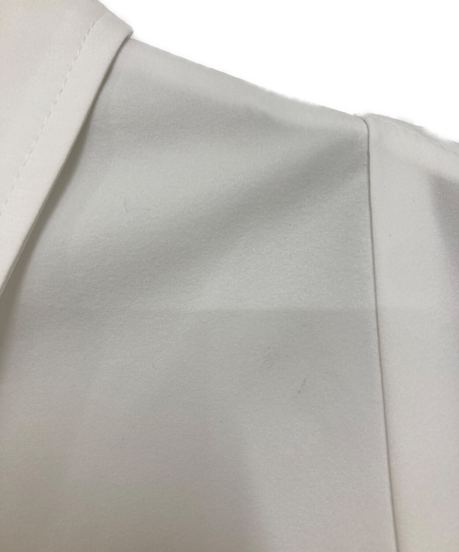 中古・古着通販】cygne (シーニュ) 比翼パワショルシャツブラウス