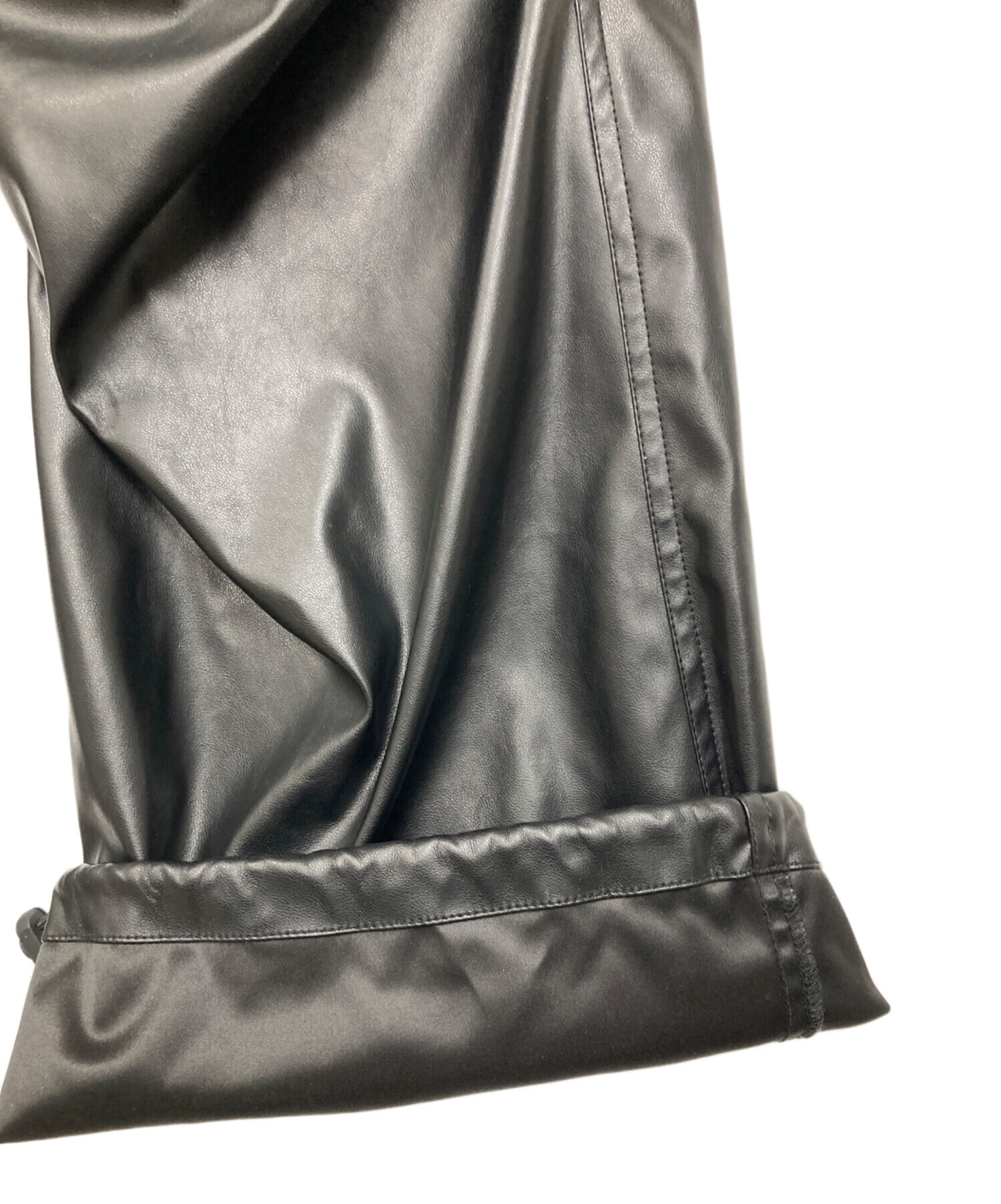 中古・古着通販】DIESEL (ディーゼル) フェイクレザーパンツ ブラック