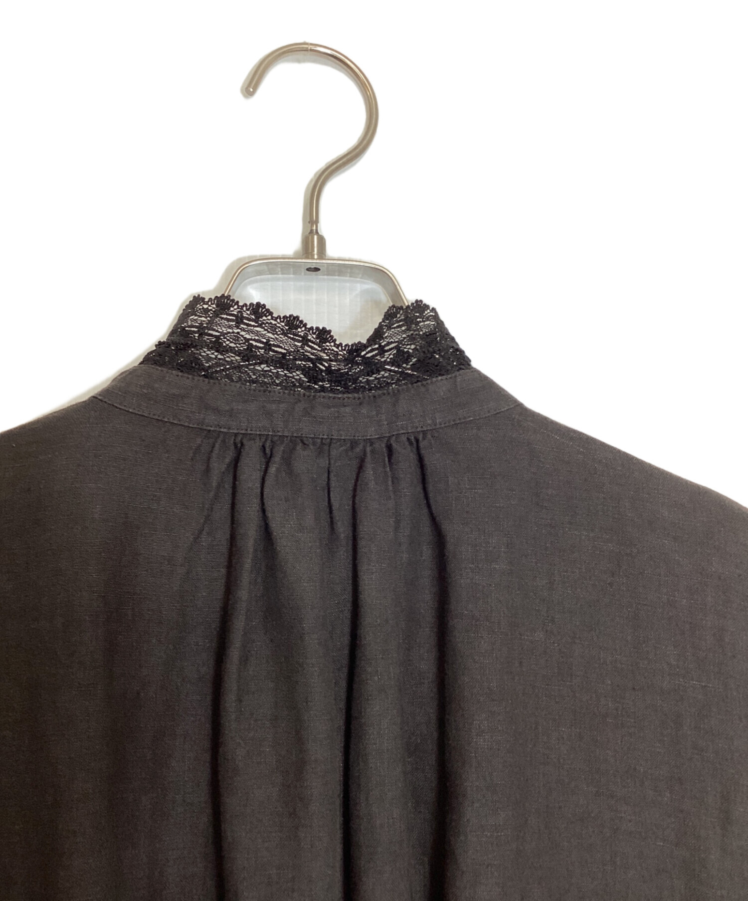 ネストローブ リネンロングシャツワンピース 黒 ノーカラー 比翼仕立て 中古・古着通販】nest Robe (ネストローブ) 2wayレース装飾ロング