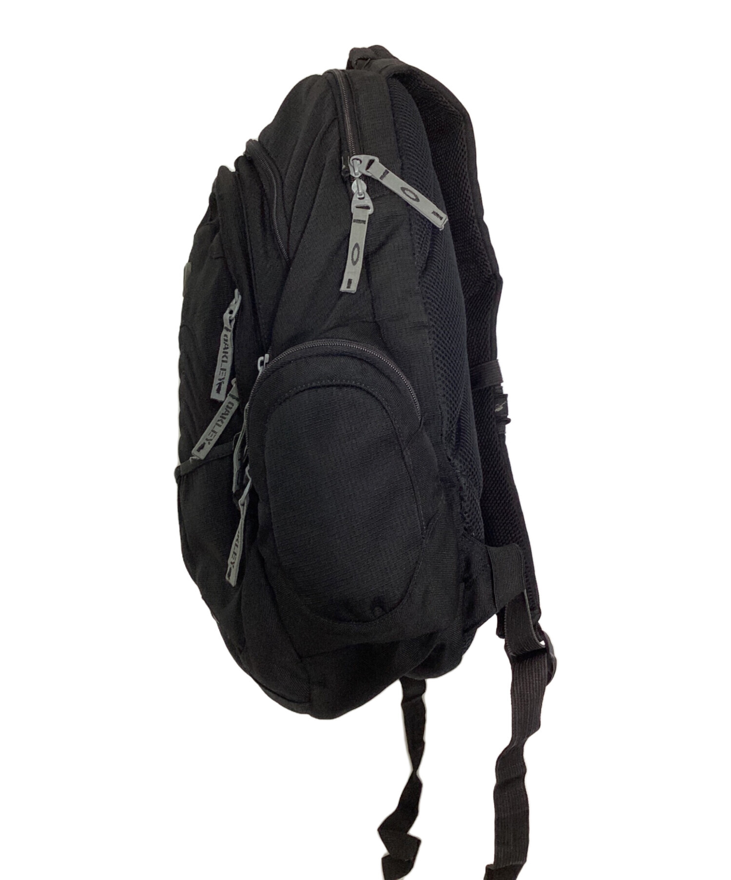 オークリー 未使用 バックパック 中古・古着通販】OAKLEY (オークリー) バックパック｜ブランド・古着