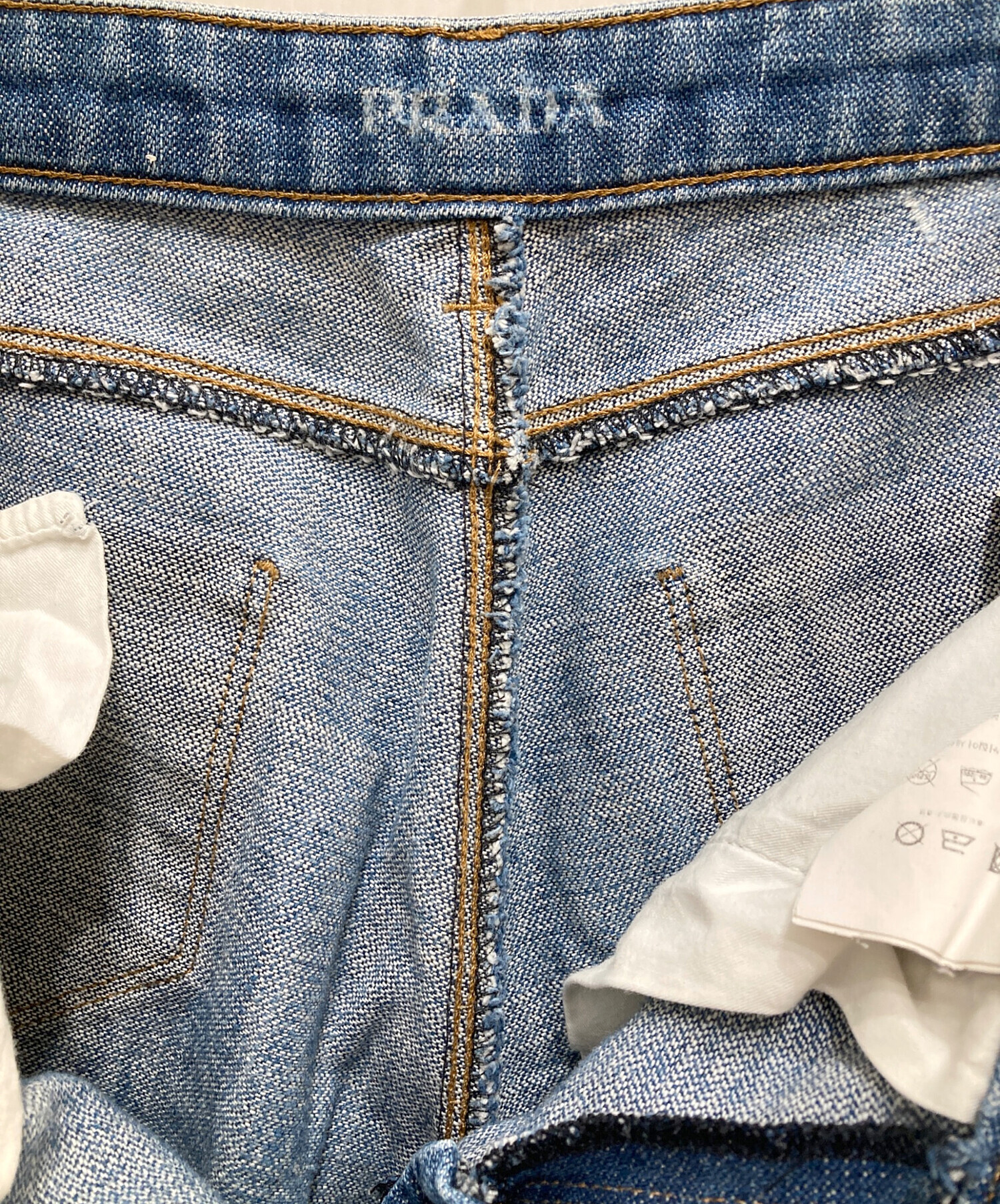 中古・古着通販】PRADA (プラダ) デニムパンツ インディゴ サイズ:28