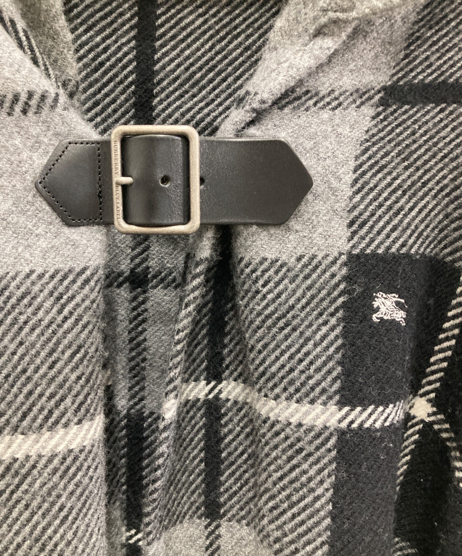 BURBERRY　BLUE LABEL　ポンチョ　フーディー　サイズ38(M) BURBERRY BLUE LABEL ポンチョ フーディー サイズ38(M) BURBERRY