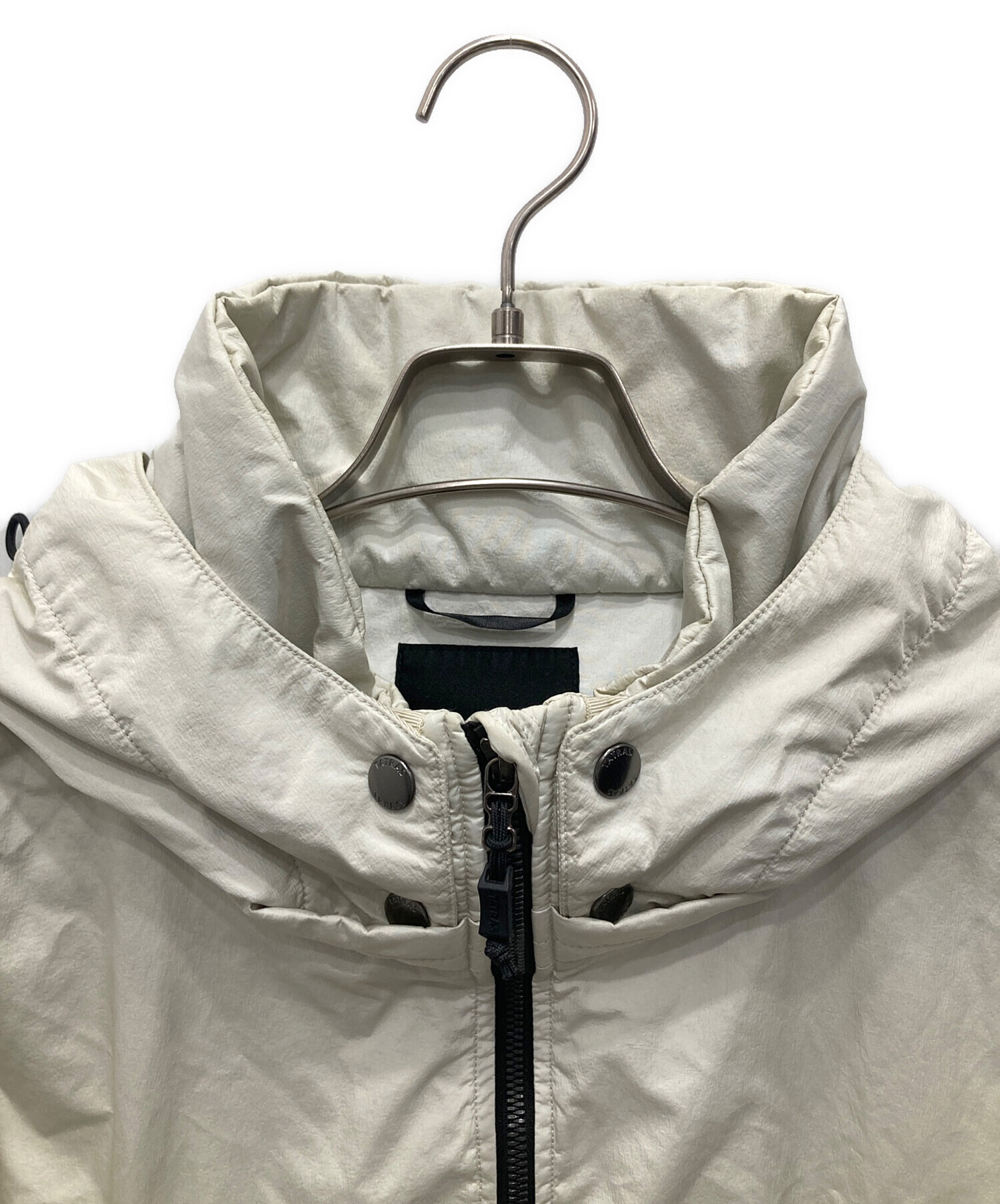 中古・古着通販】TATRAS (タトラス) CEOナイロンジャケット ホワイト 