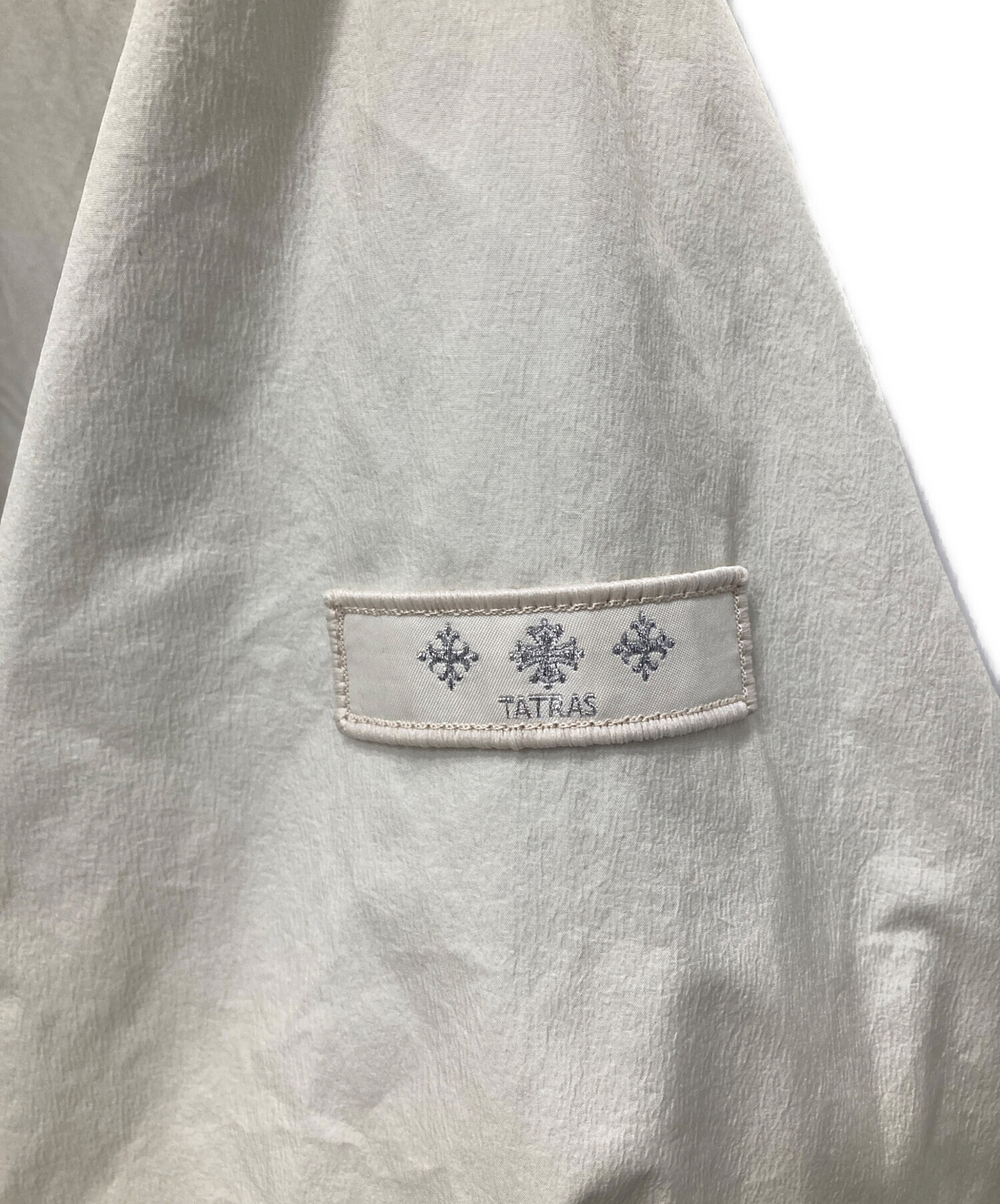 中古・古着通販】TATRAS (タトラス) CEOナイロンジャケット ホワイト 