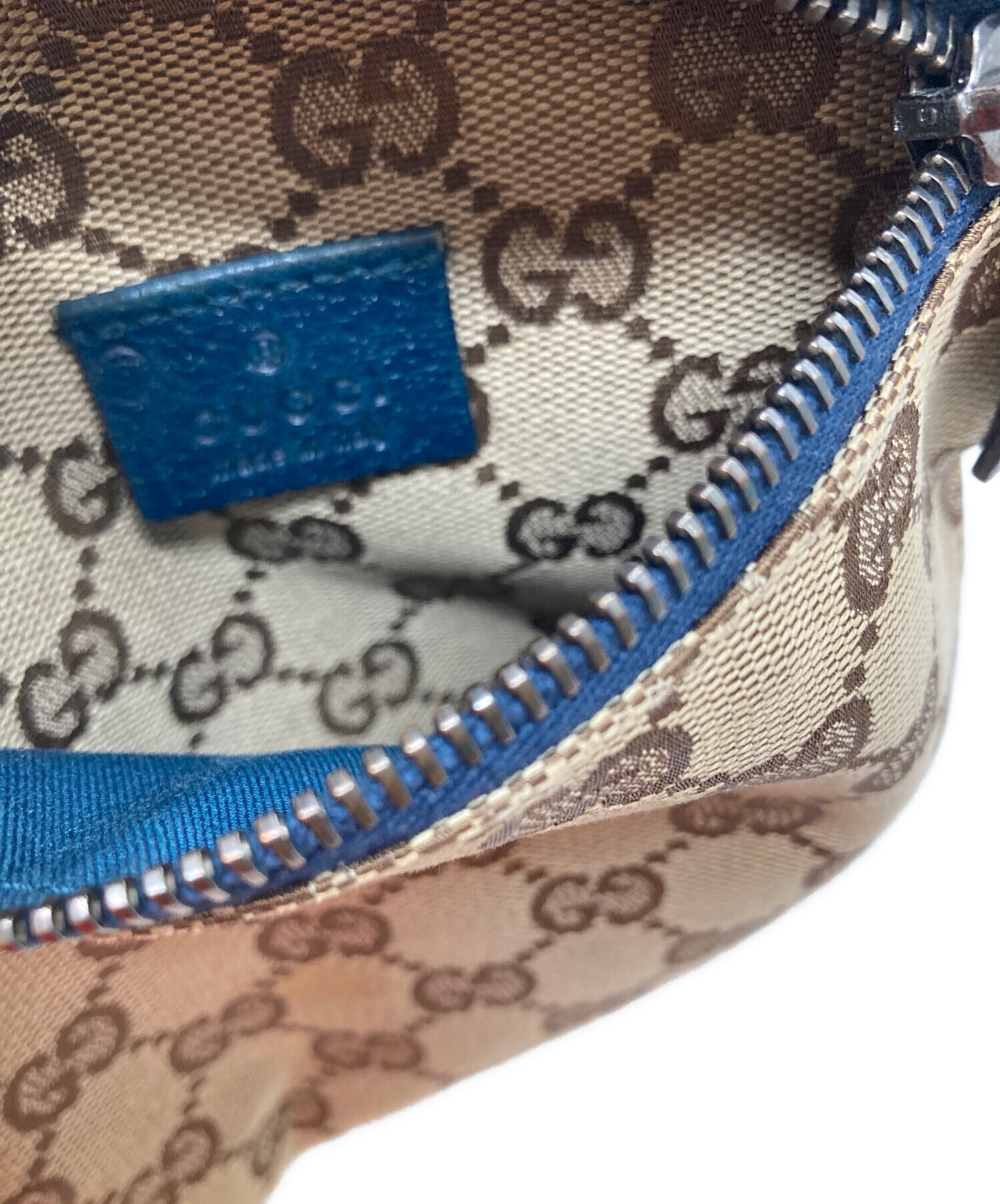 中古・古着通販】GUCCI (グッチ) GGキャンバス ボディーバッグ