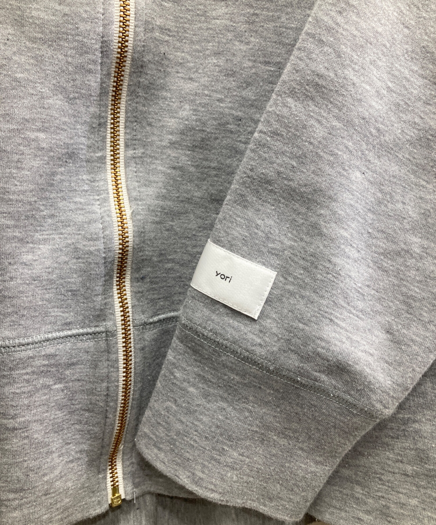 yori ヨリ　パーカー　2025SS 新品　タグ付き　最終価格 yori ヨリ パーカー 2025SS 新品 タグ付き 最終価格 yori ヨリ
